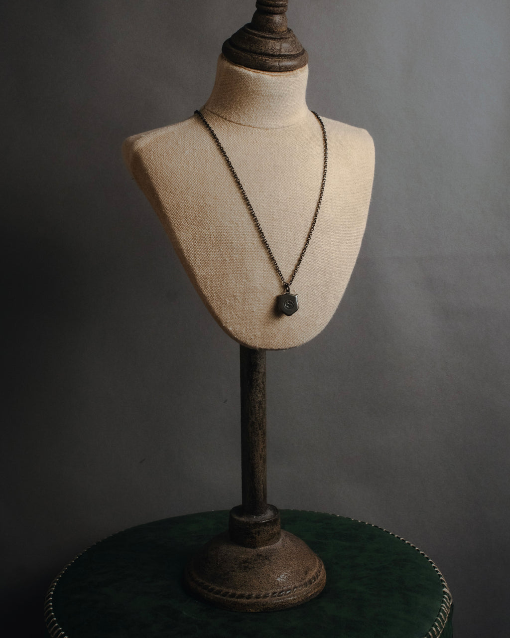 "GUCC" 2016-21 年龄纯银老虎头吊坠项链