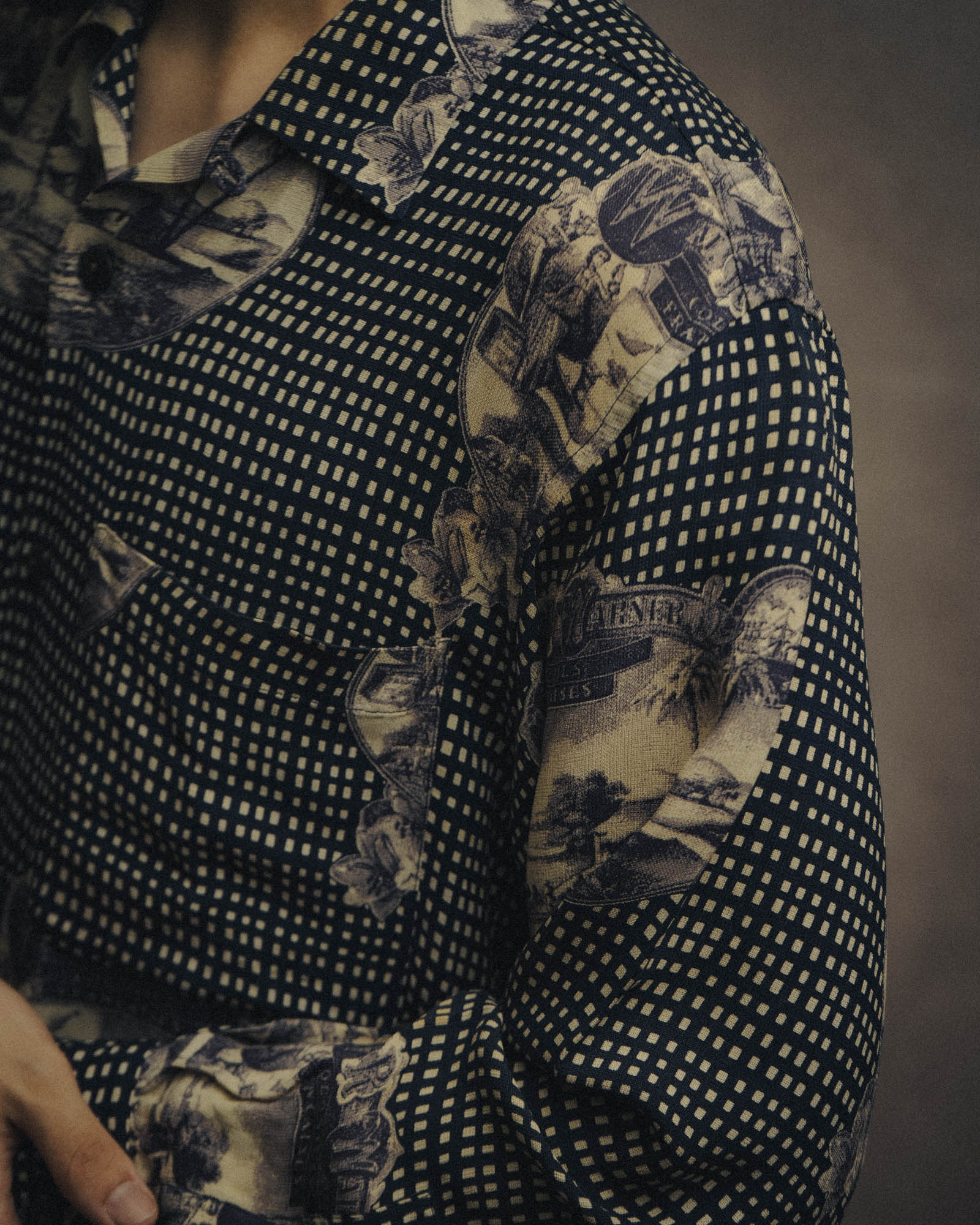 –SPECIAL– “Christian Dior” 80’s-90’s archival toile print shirt
