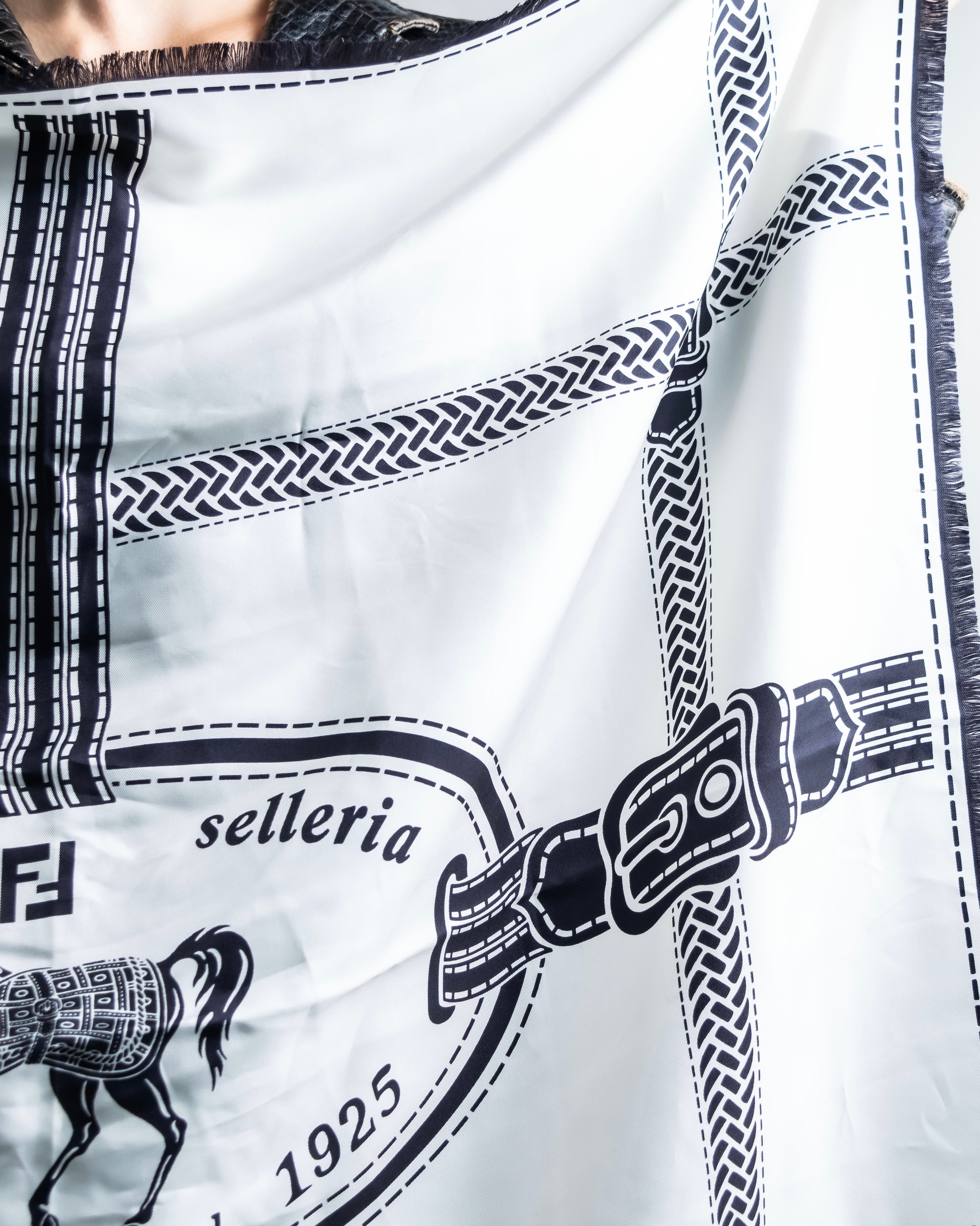 "FENDI" Horse motif FF logo Selleria large scarf
