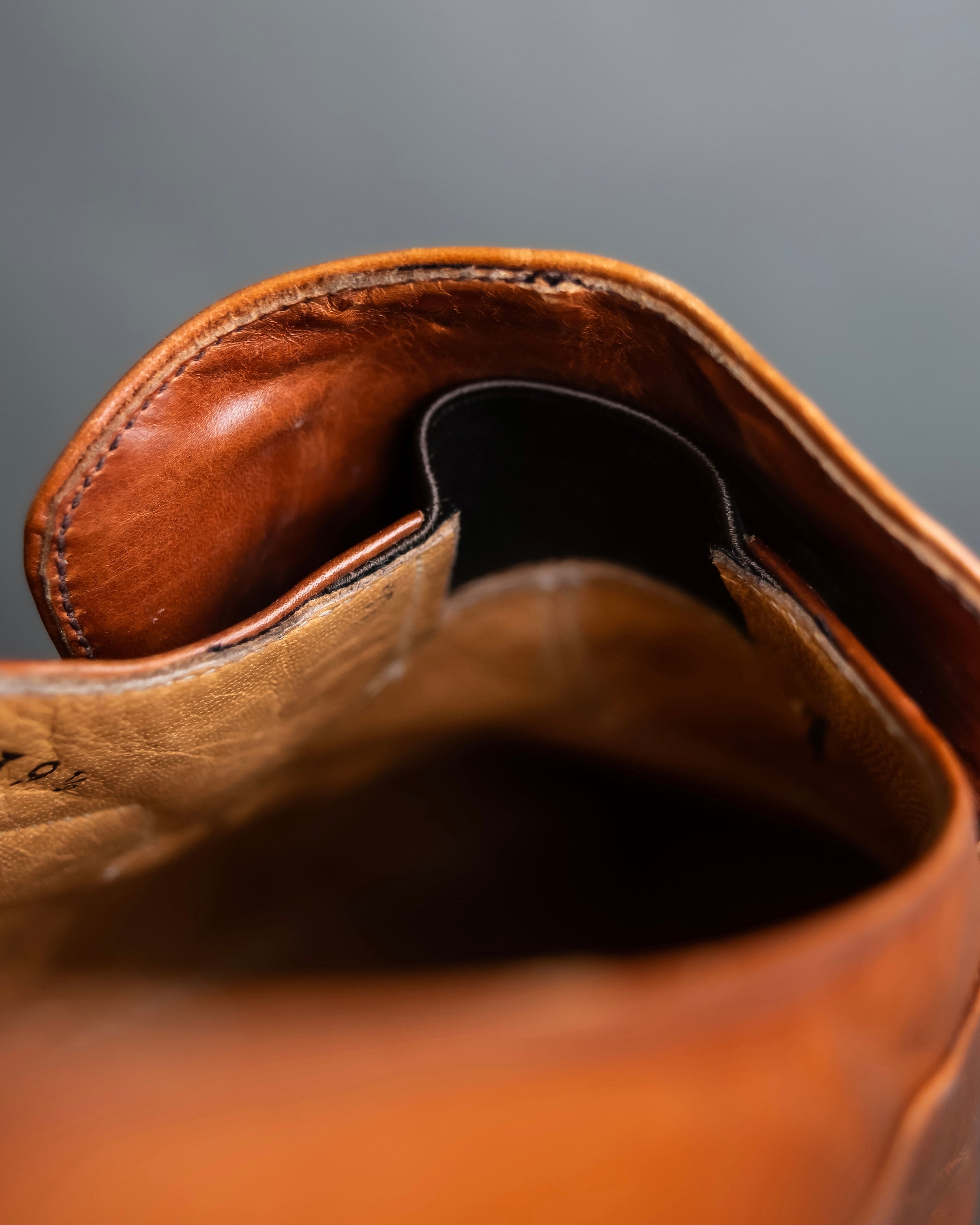 “CELINE” triomphe belt designed loafers