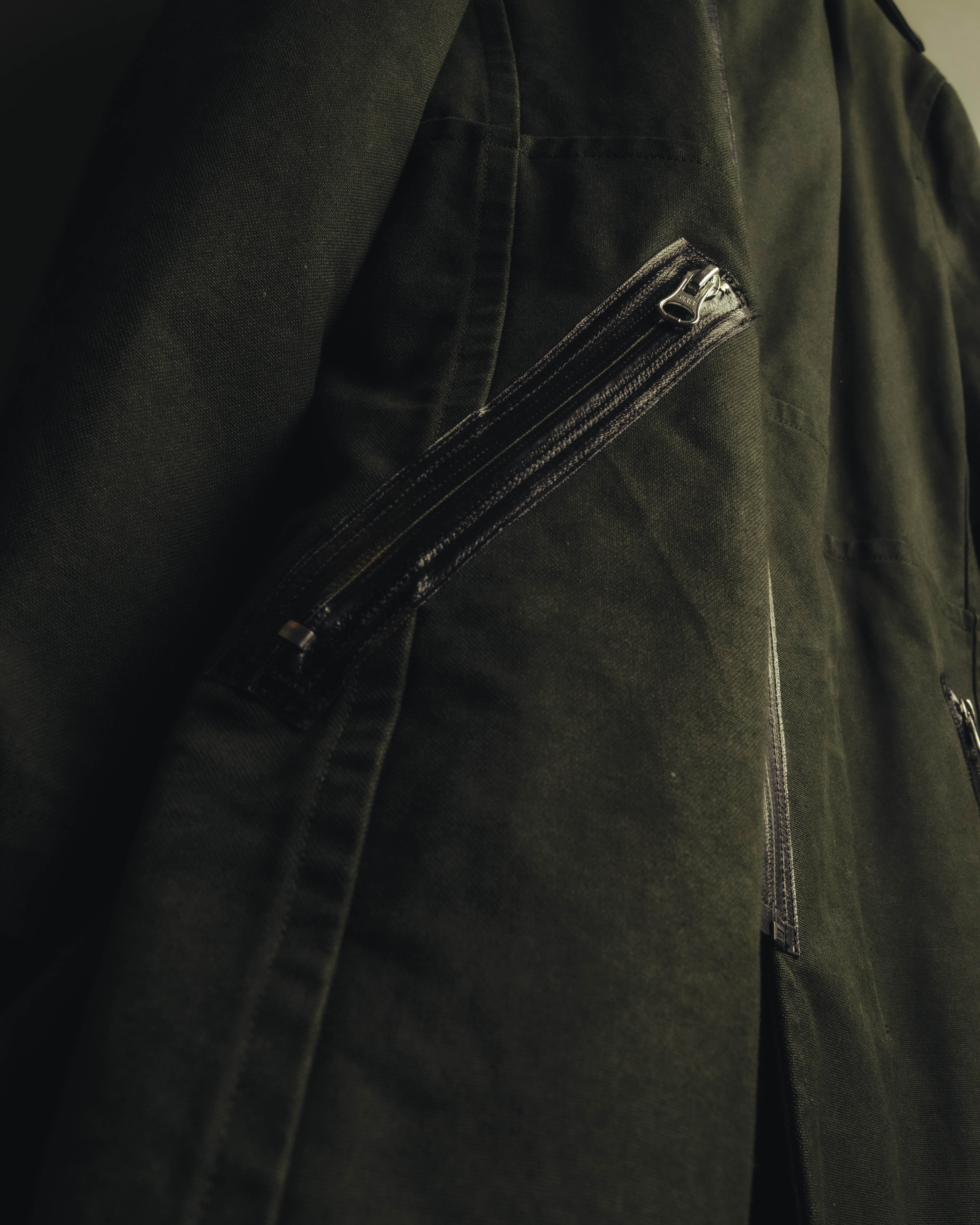 -SPECIAL- "COMME des GARÇONS HOMME" 03AW Asymmetric zip long coat