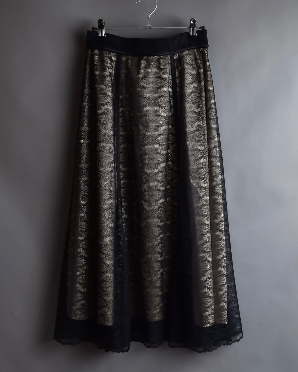 "LANVIN en Bleu" Flowers black lace layered skirt