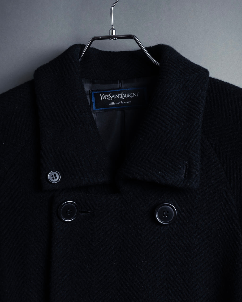 -SPECIAL- "YVES SAINT LAURENT"
80's-90's Raglan sleeves 100% angora stand collar coat