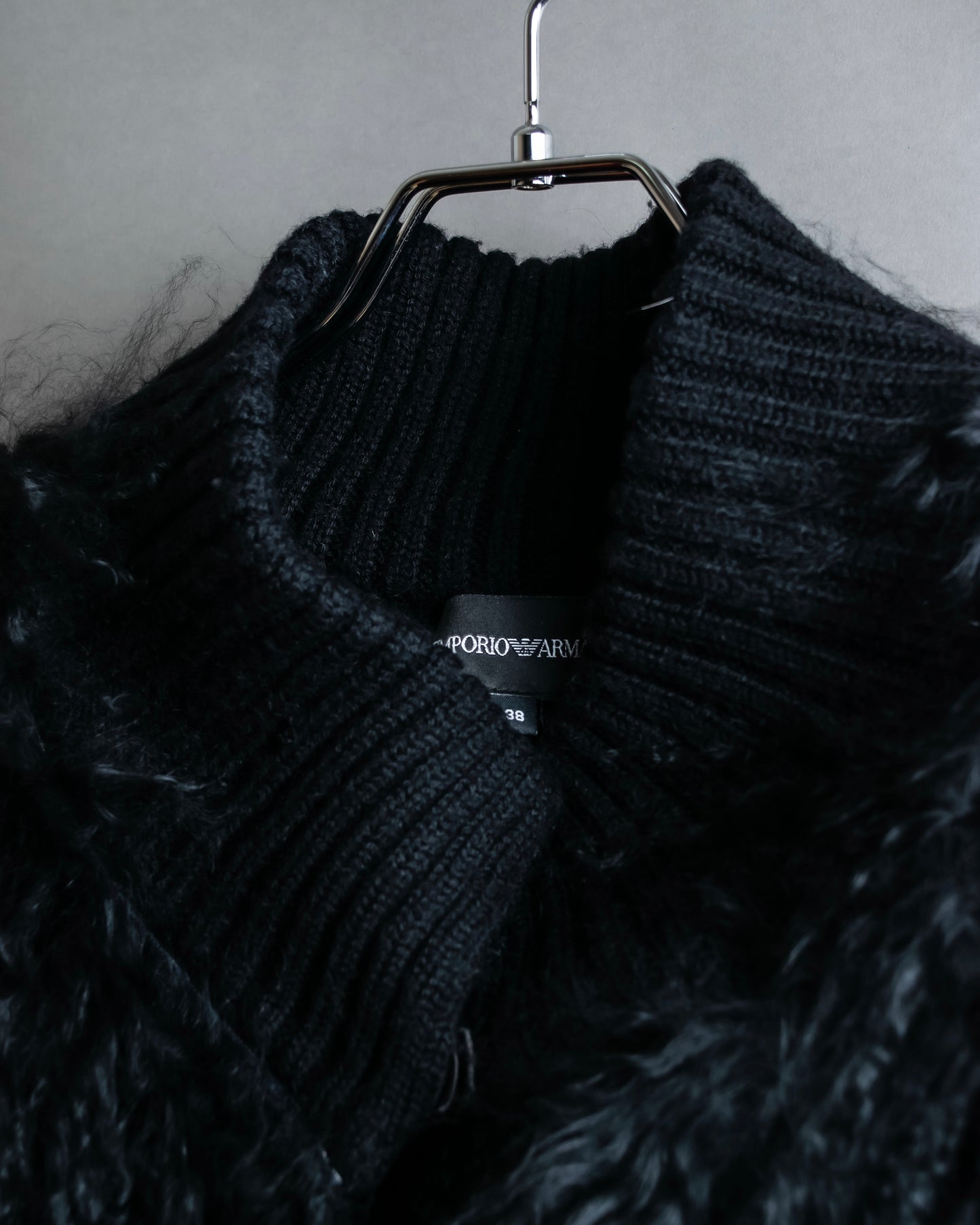 "EMPORIO ARMANI"  Fur fringe design cropped sleeve pullover