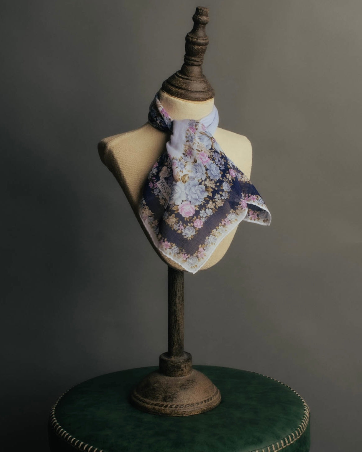 “YVES SAINT LAURENT” 80’s-90’s Floral border scarf