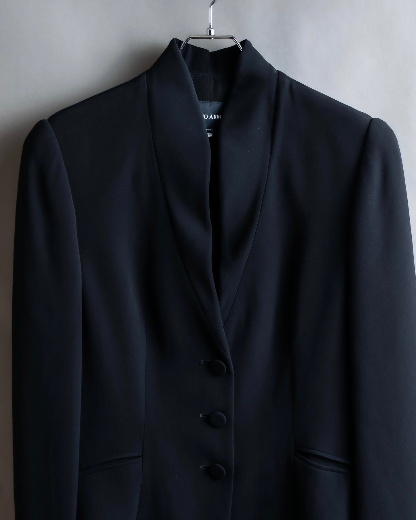 "GIORGIO ARMANI" 100% silk shawl collar shaped tailored jacket