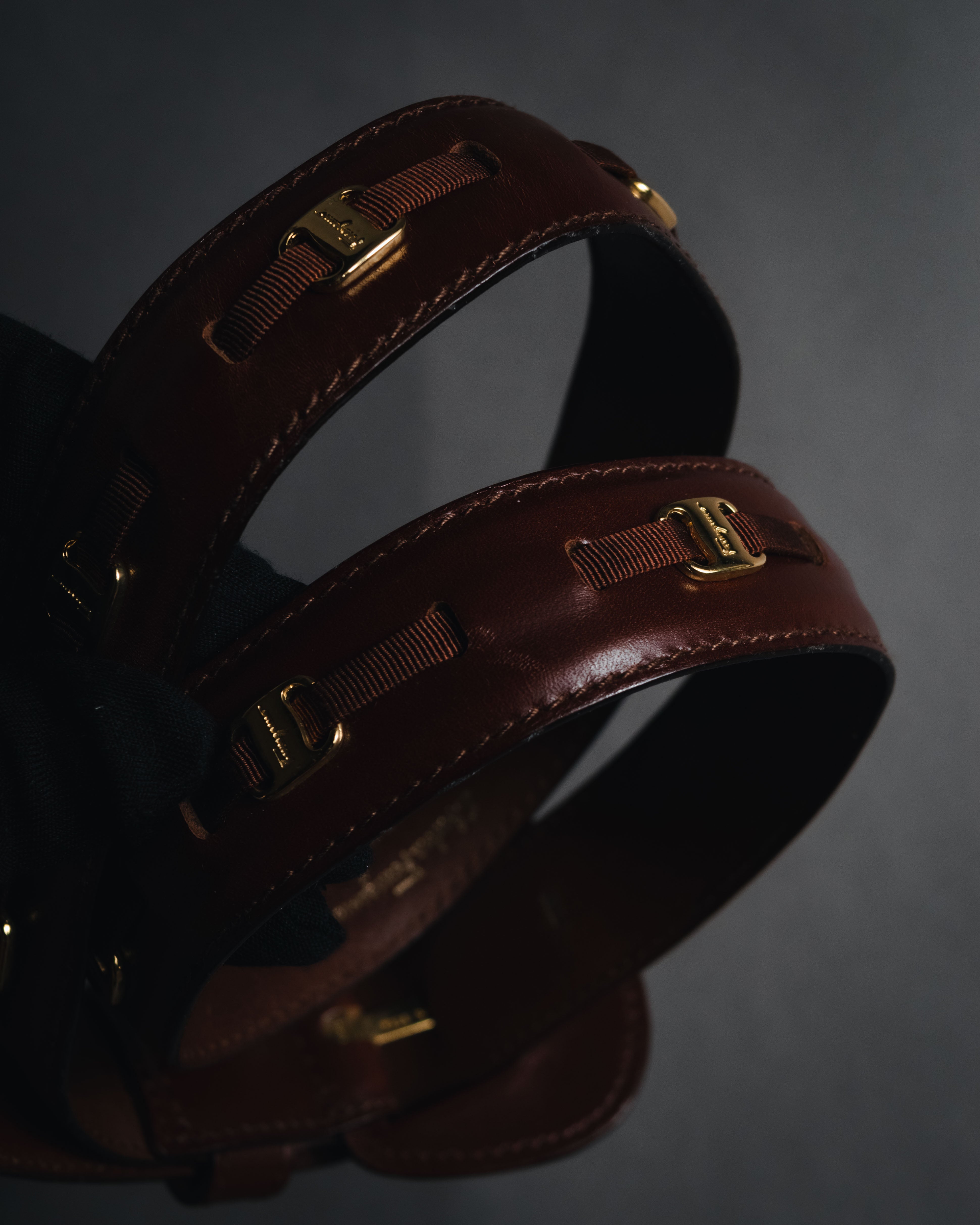 フェラガモ ベルト ヴァラリボン レザー ゴールド金具 ブラウン Salvatore Ferragamo (サルヴァトーレ フェラガモ) - ヴァラリボン