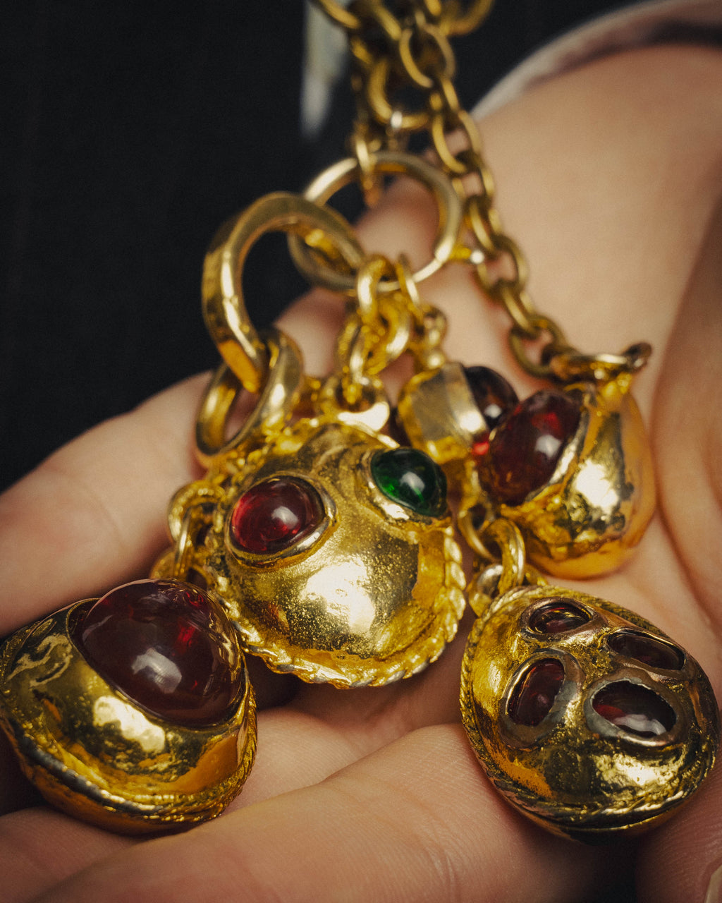 -SPECIAL - “CHANEL” 70’s-80’s Gripoix glass cabochon charm sautoir necklace