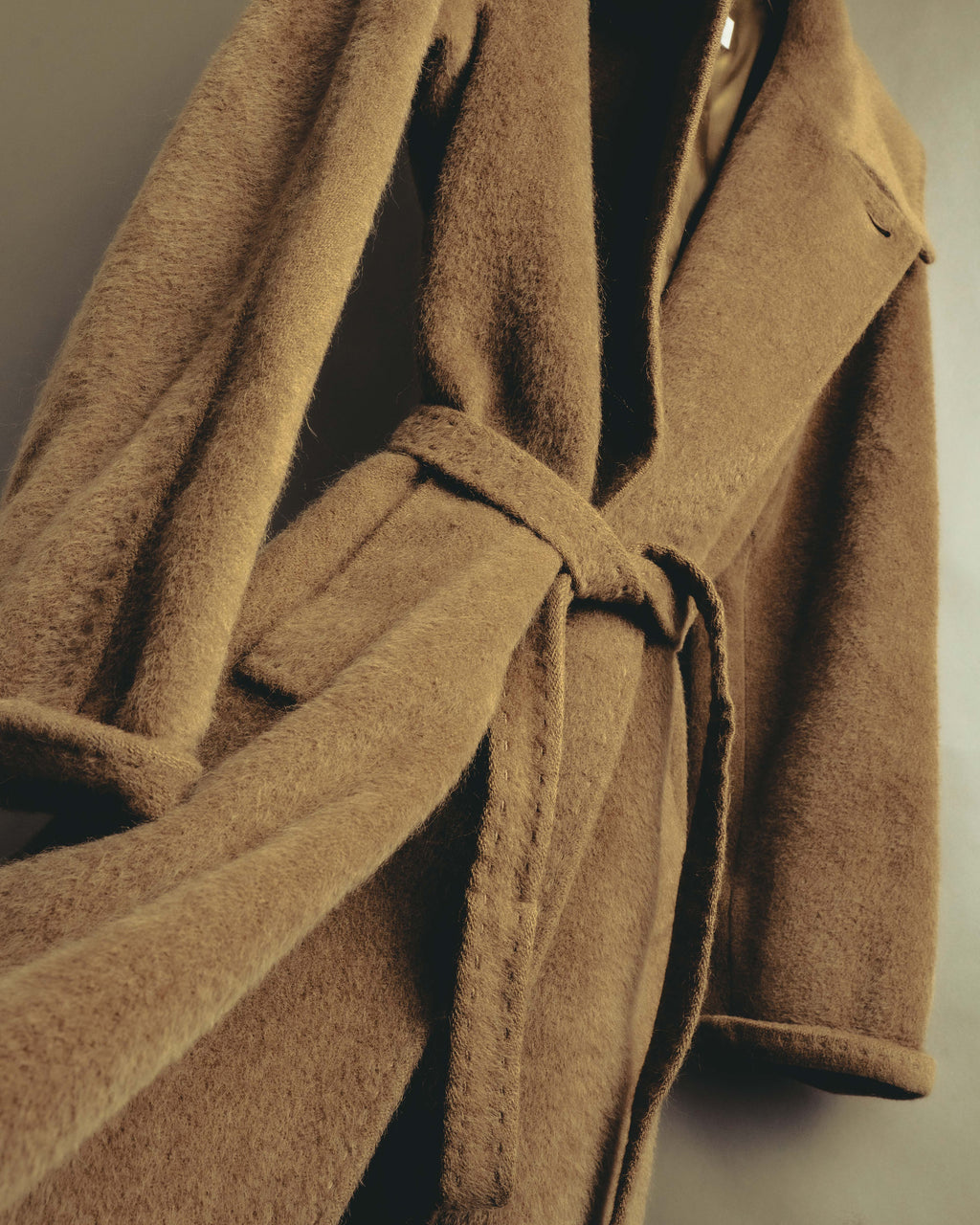 -SPECIAL- “Max Mara” 90’s-00’s Angora blend belted wrap coat