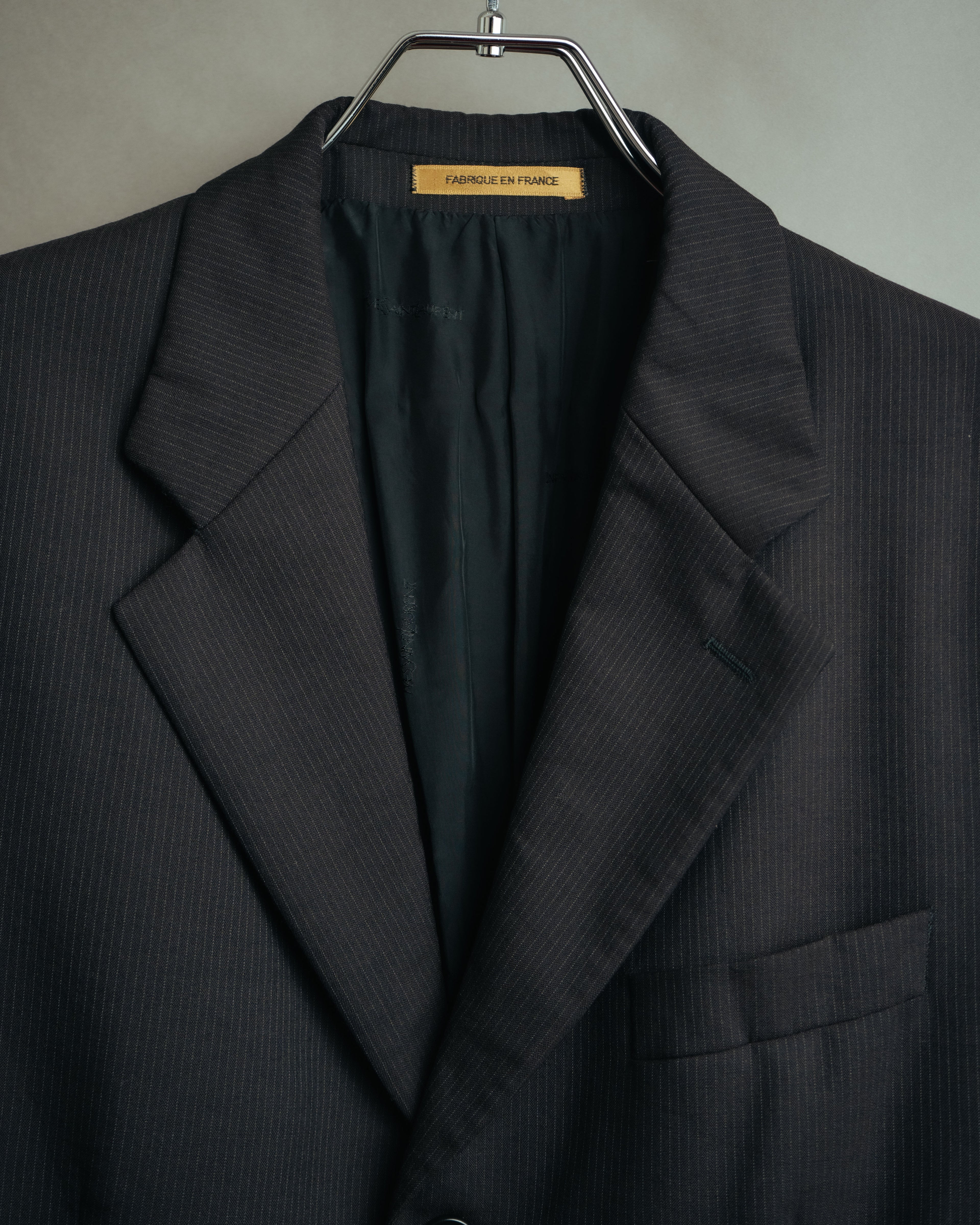 -MOOD Vintage Collections-
90’s Pinstripe wool tailored jacket
by Yves Saint Laurent pour homme