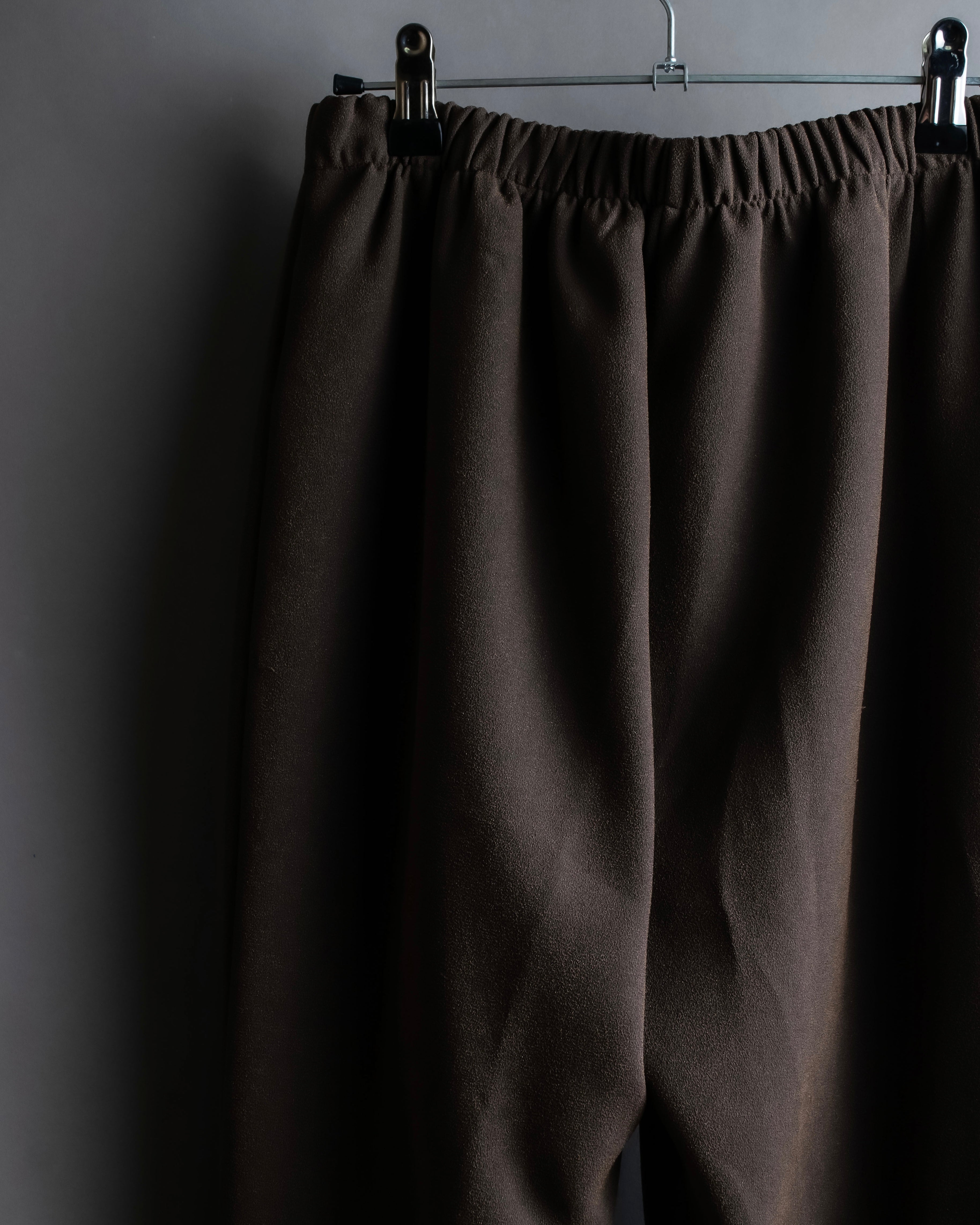"SHIZUKA KOMURO" Dark brown color easy waist slacks