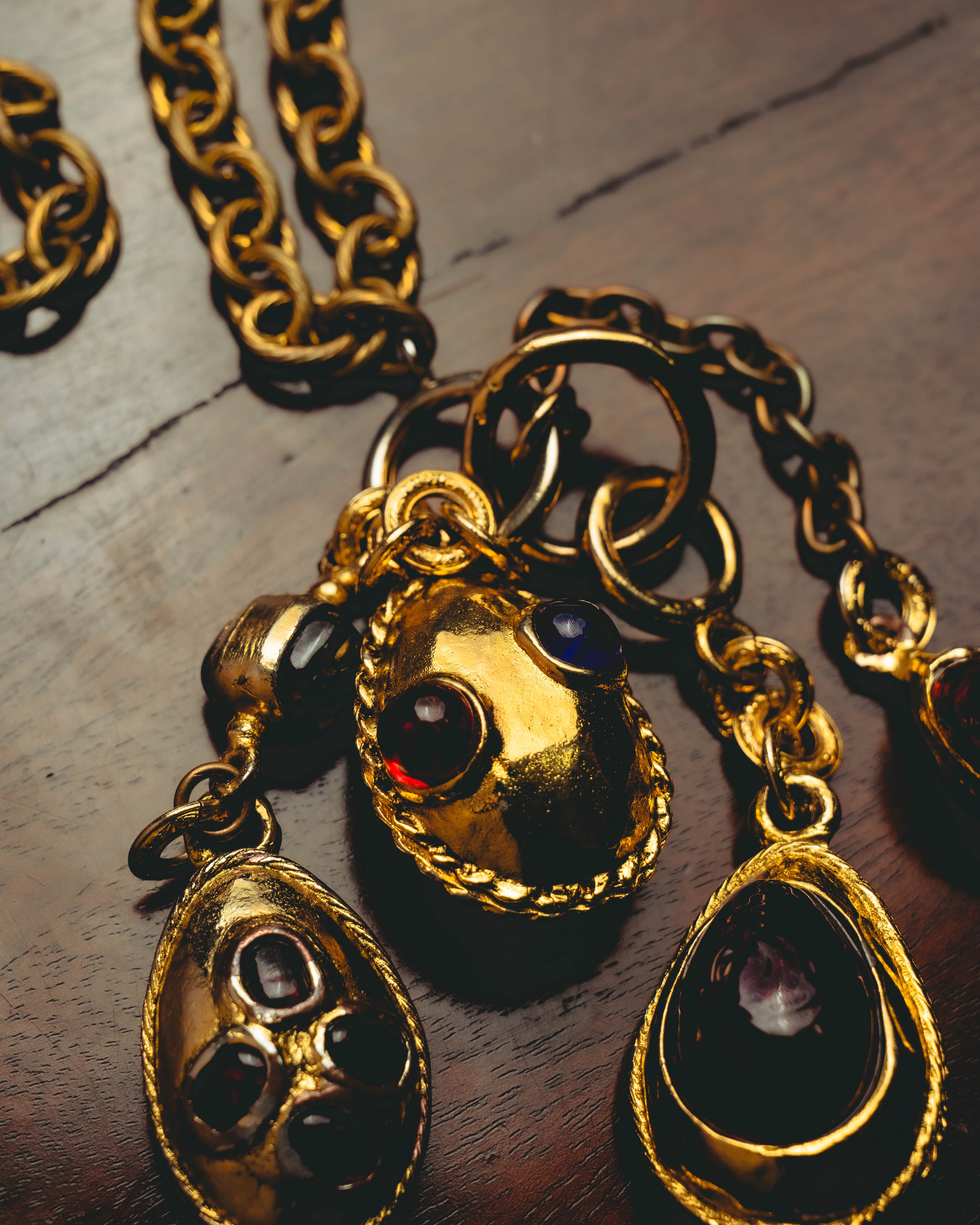 -SPECIAL - “CHANEL” 70’s-80’s Gripoix glass cabochon charm sautoir necklace