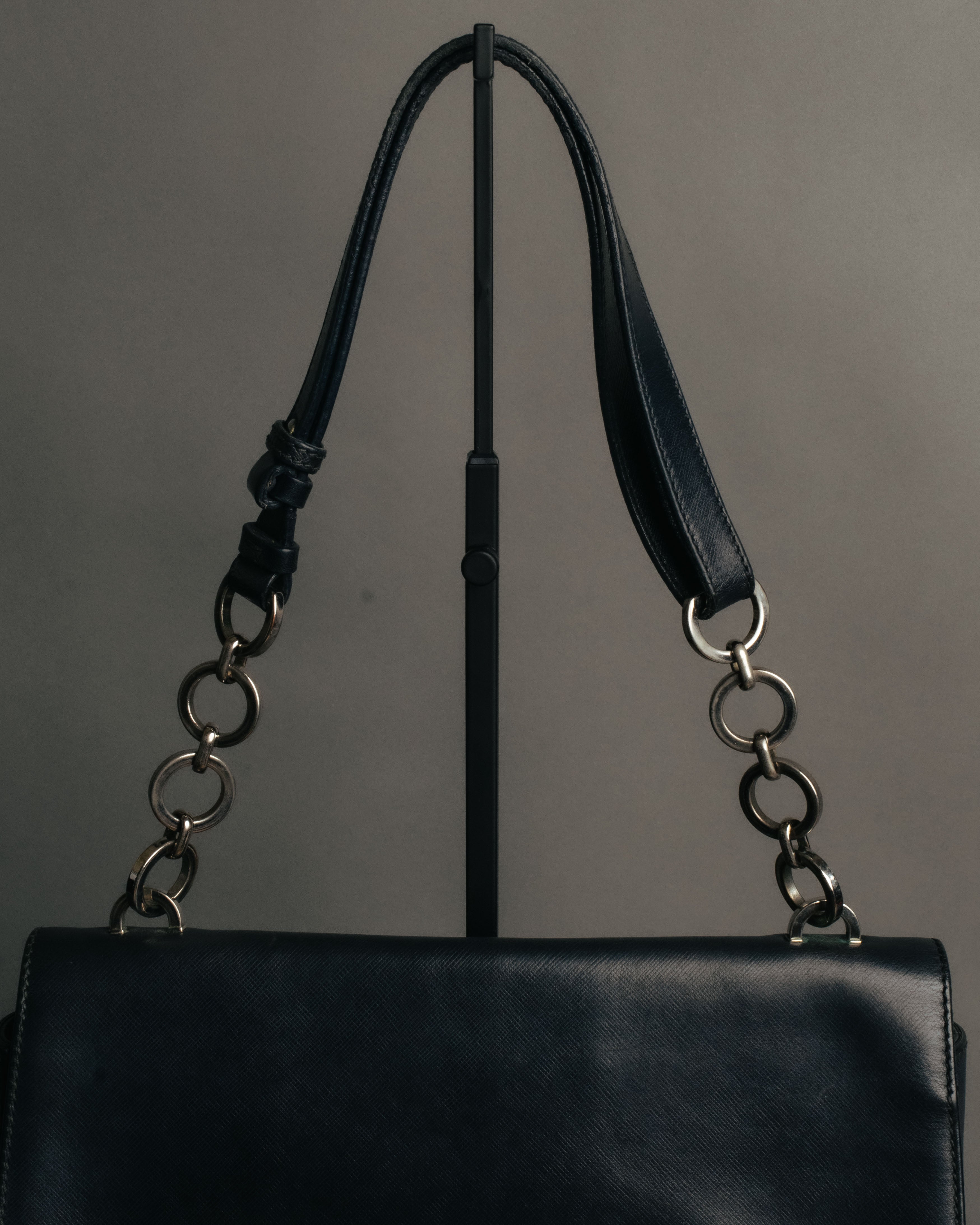 “Salvatore Ferragamo” 2010’s Gancini leather shoulder bag
