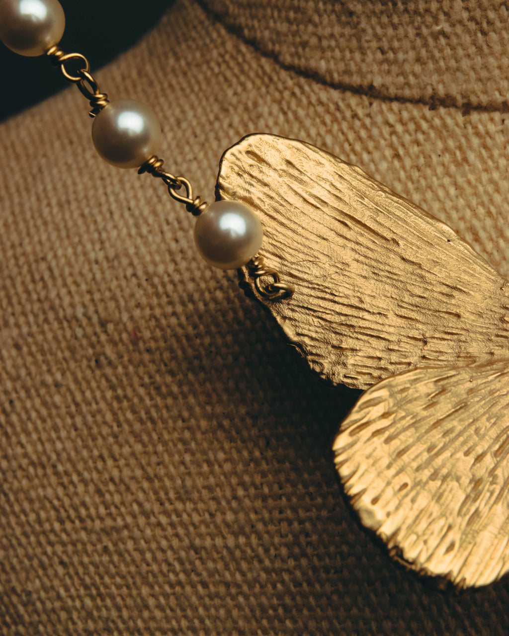 -SPECIAL- “Dior” 2023-24’s Sculpted butterfly pearl long necklace