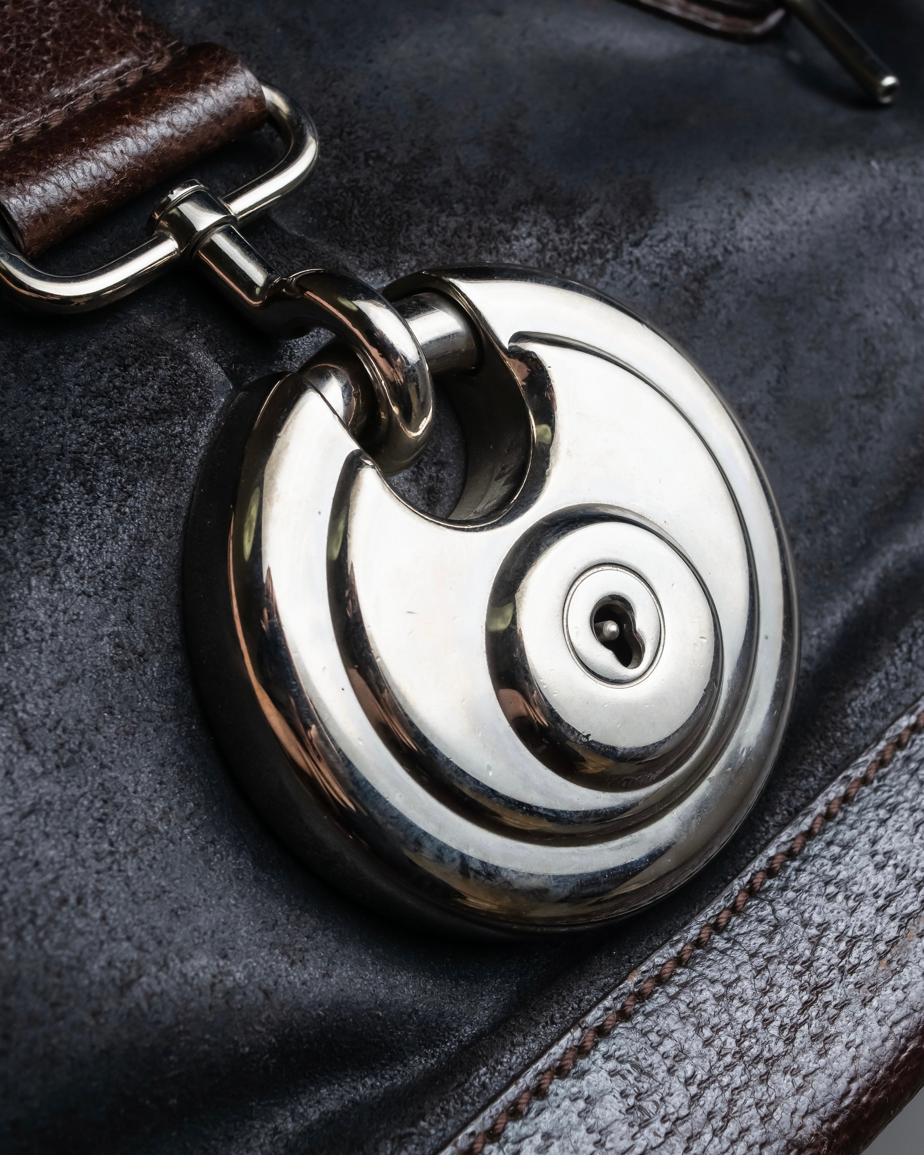 "BALENCIAGA" Circle lock design leather doctor bag