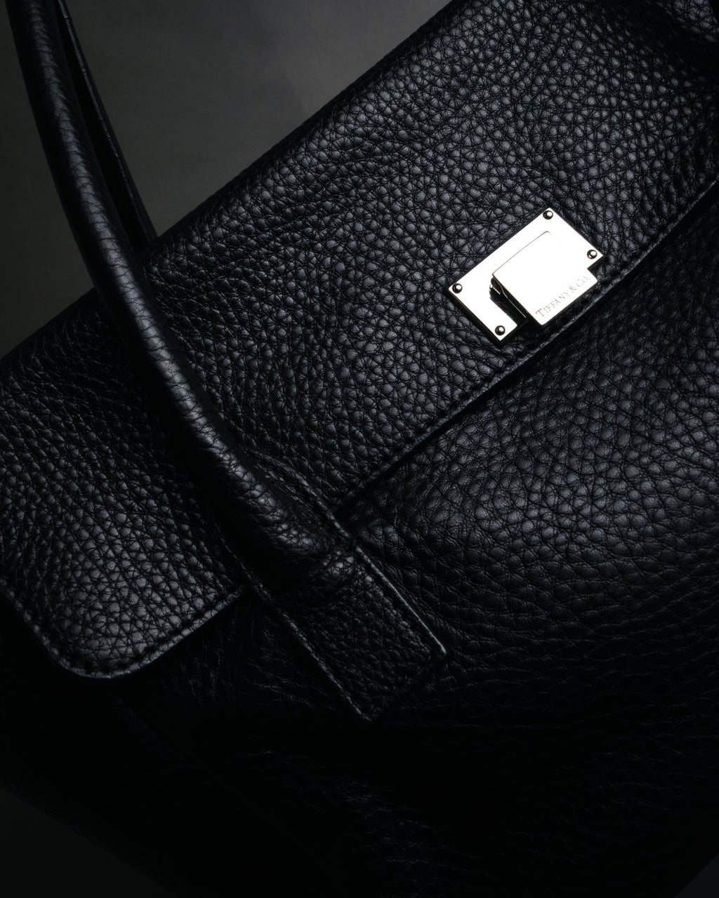 “TIFFANY & CO.” 2010’s Grained leather chain shoulder bag