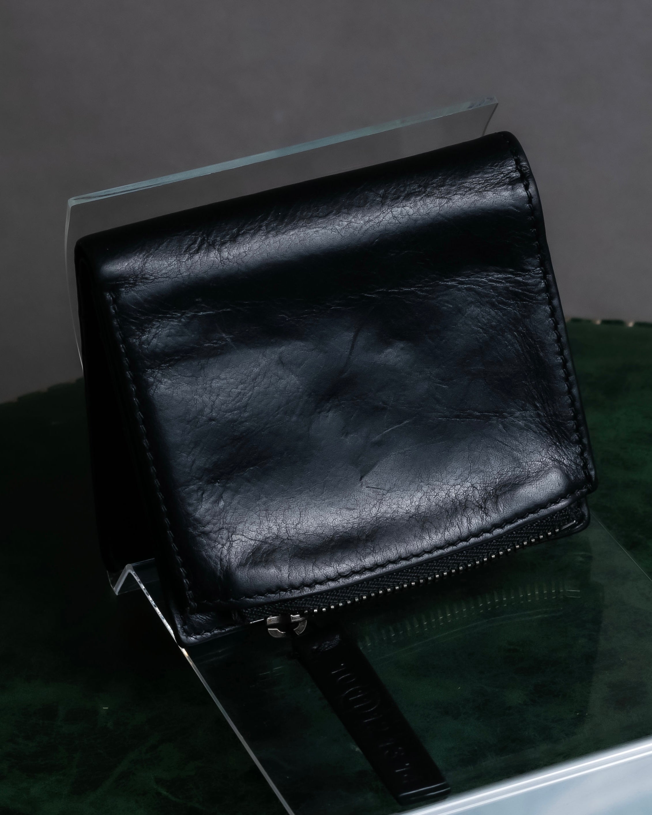 "MAISON MARGIELA" Anonymous stitch design bi-fold wallet