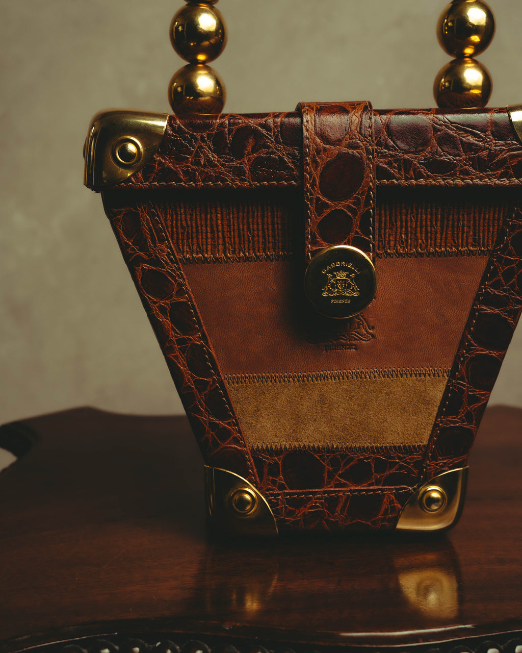 –SPECIAL– "GABBRIELLI FIRENZE" 70's-80's Sculptural structured leather handbag