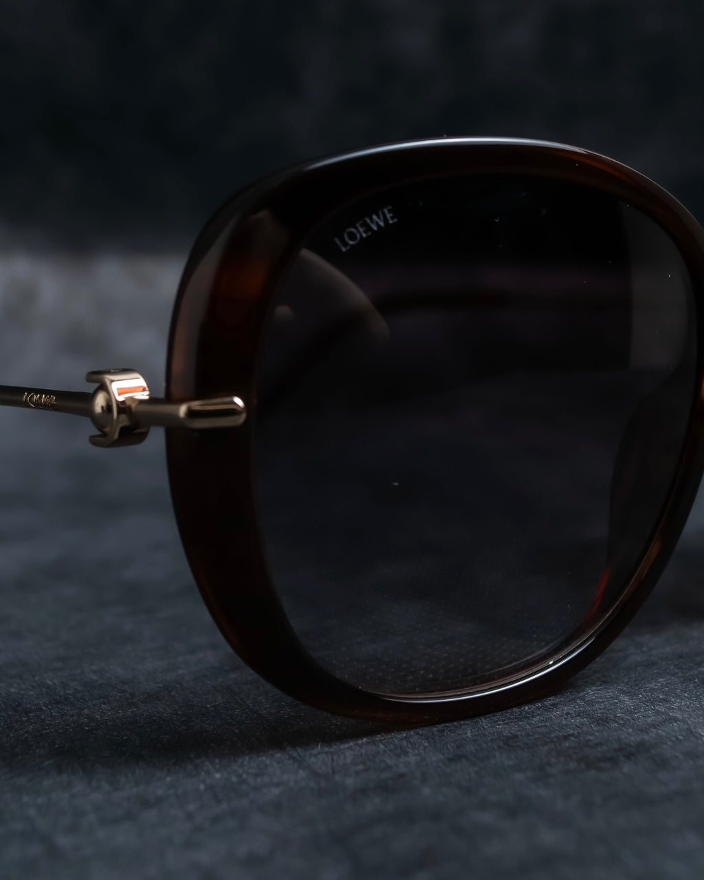 "LOEWE" Butterfly frame silver temple sunglasses