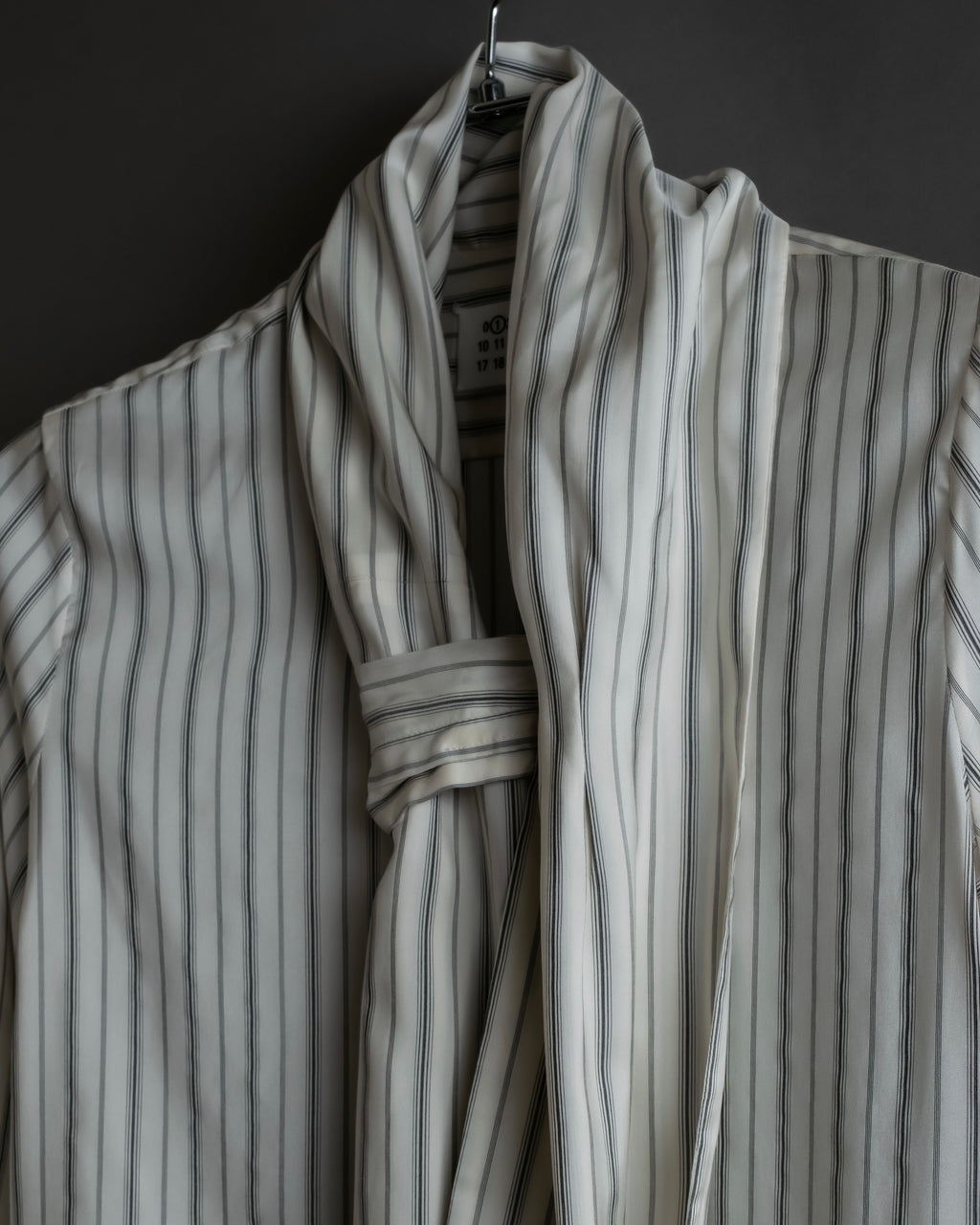 "MAISON MARGIELA" 16SS bowtie design striped long shirt