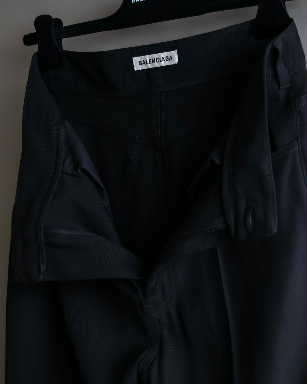 "BALENCIAGA" Beautiful draped full-length slacks