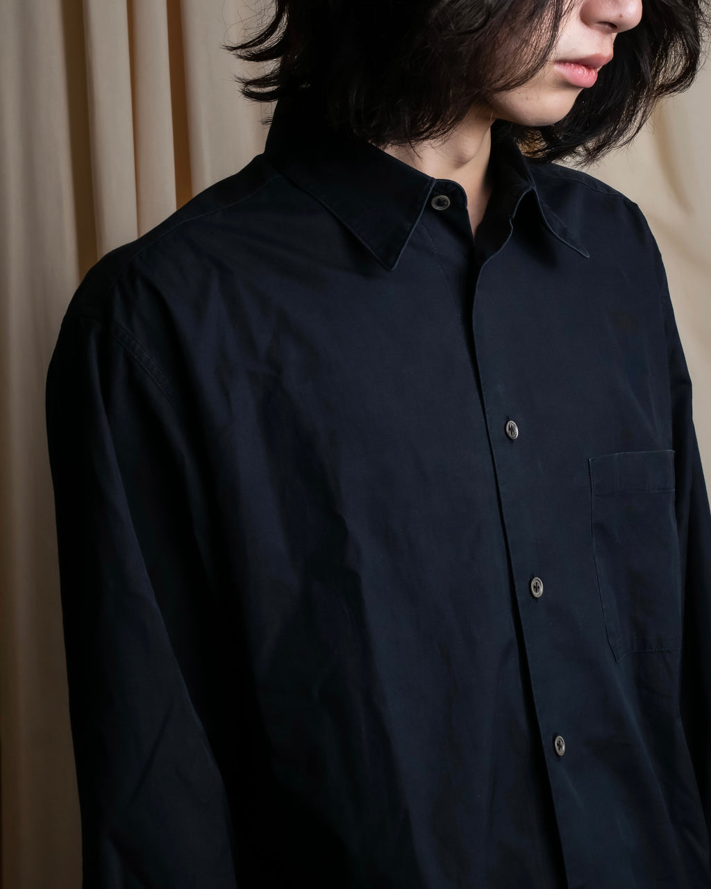 "Yohji Yamamoto COSTUME d’HOMME" Minimal detail cotton poplin black shirt