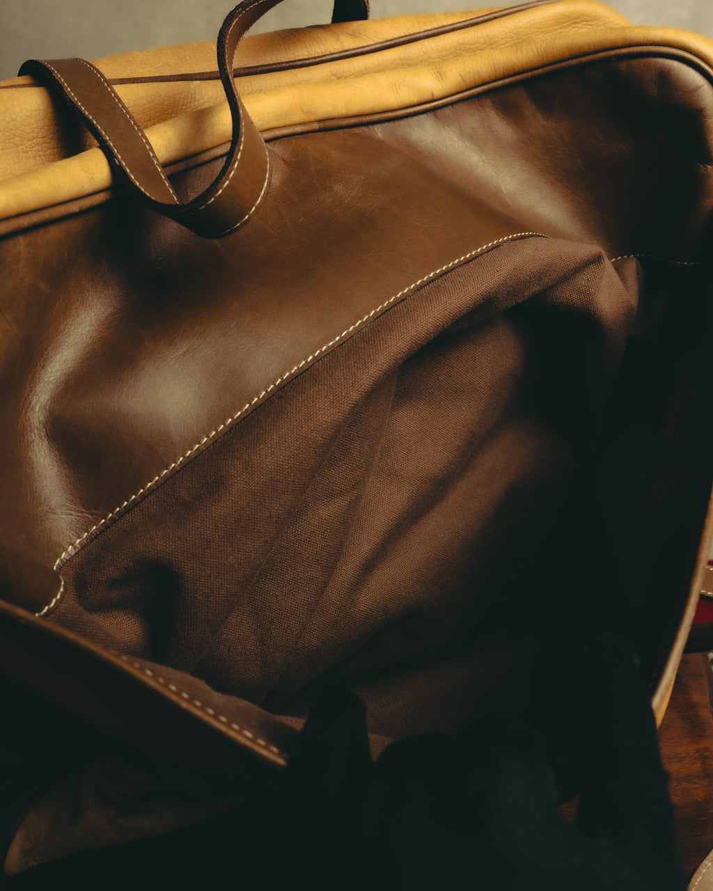 -SPECIAL- “LOEWE” 90’s Anagram embossed wide-opening leather boston bag