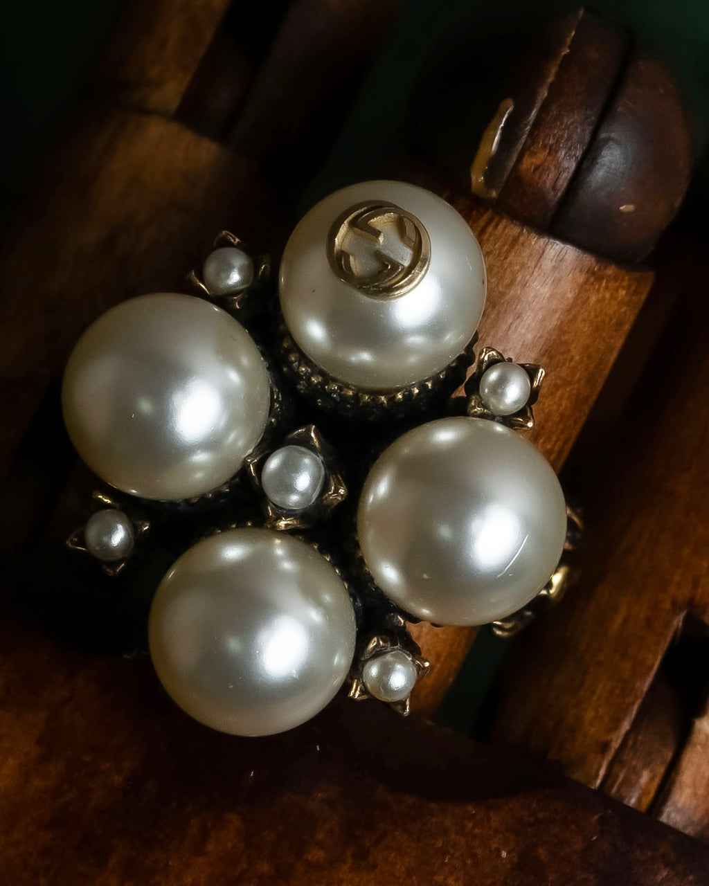 "GUCCI" Interlocking G design gold pearl ring
