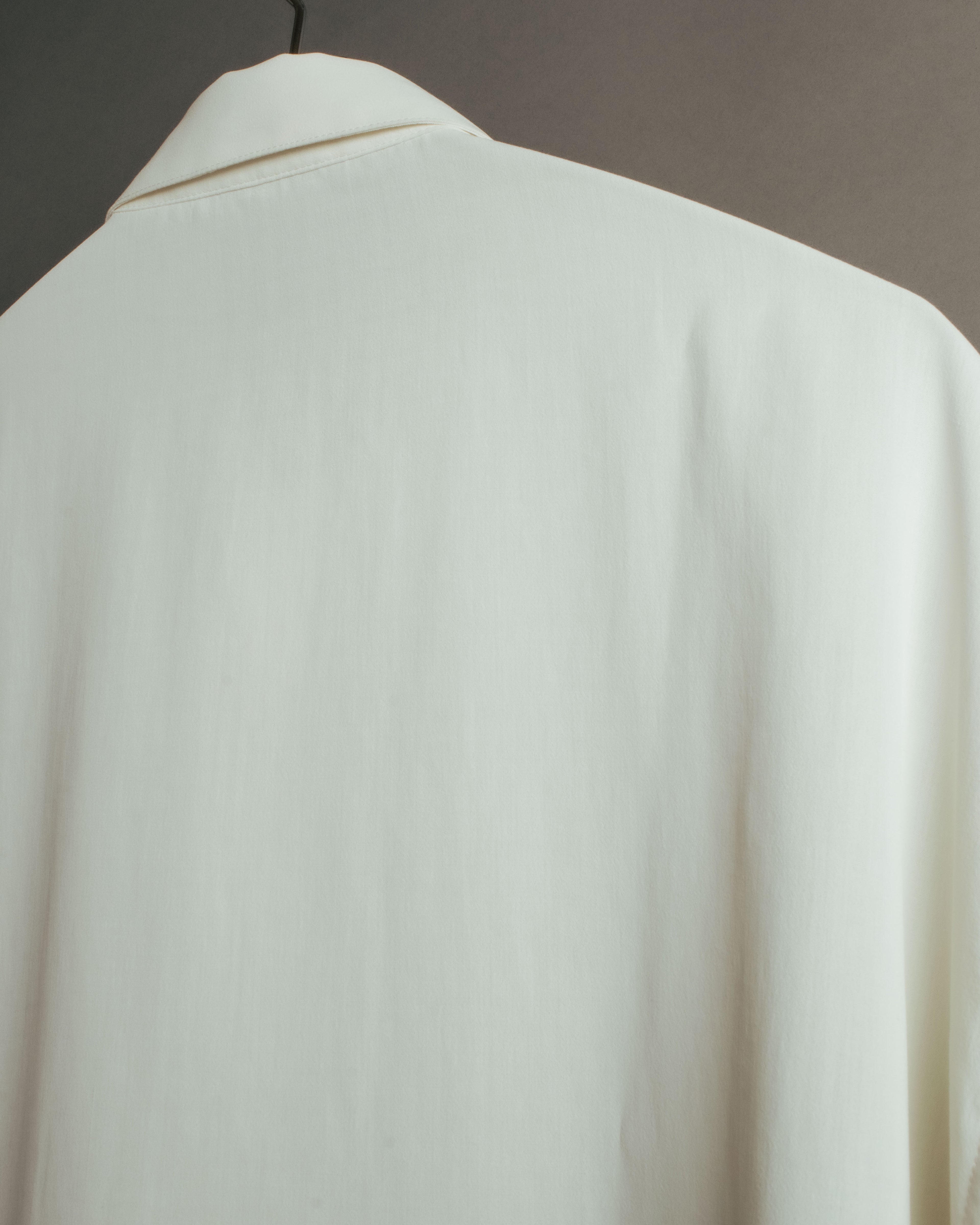 “UMBERTO GINOCCHIETTI“ 80’s-90’s pleated front ivory dress shirt