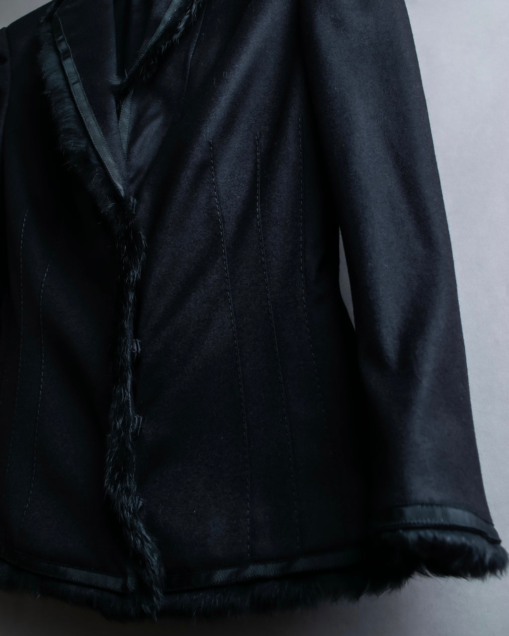 "Alexandar McQueen" Fur trimmed design shaped tailored jacket