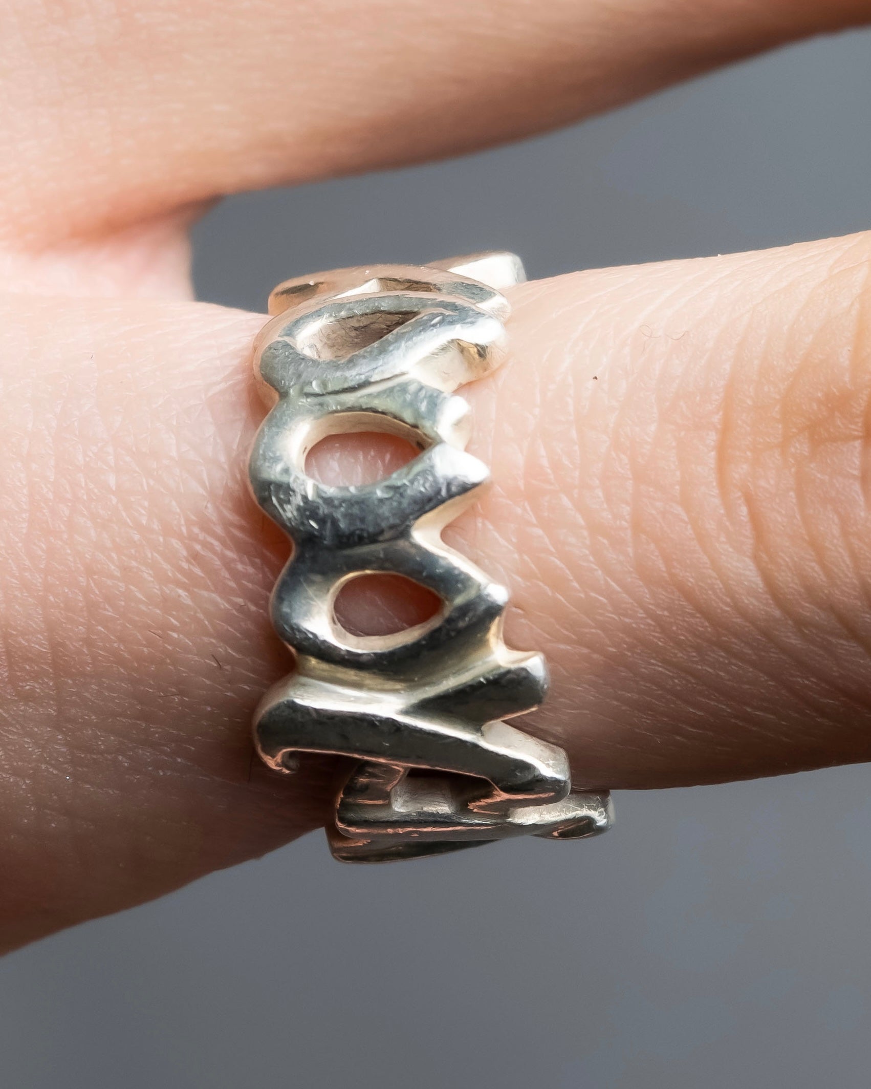 "Tiffany&Co" Paloma picasso love and kiss xo motif ring