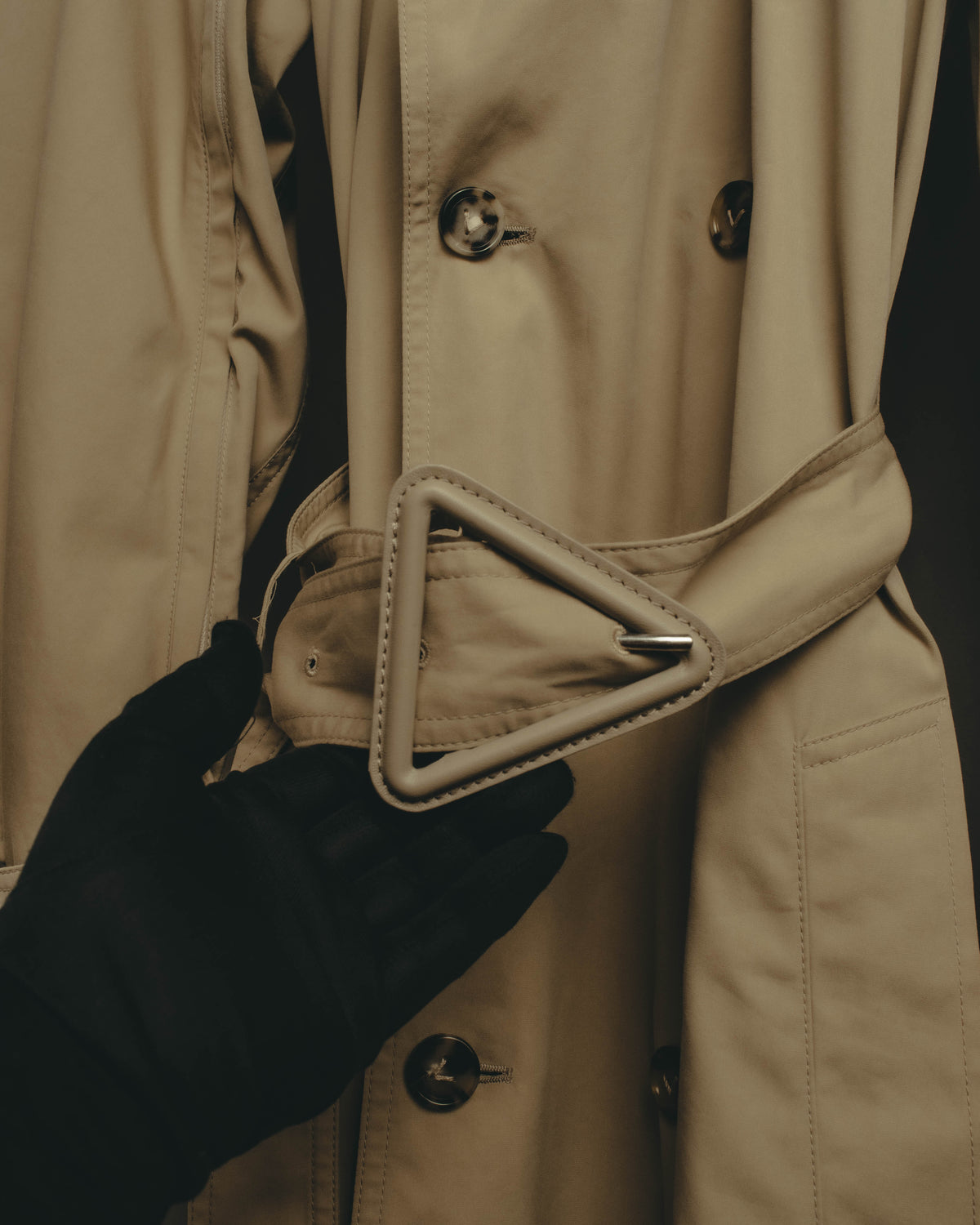 –SPECIAL– “BOTTEGA VENETA” 2020-21AW Sculptural cape-sleeve belted trench coat