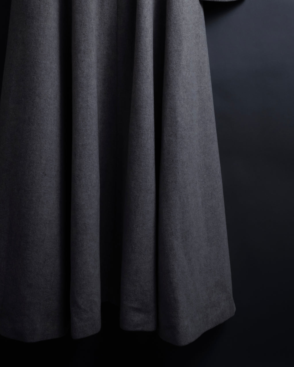 -SPECIAL- "JEAN PAUL GAULTIER"
90's-00's Waist shape A-line silhouette ecryu color super long coat