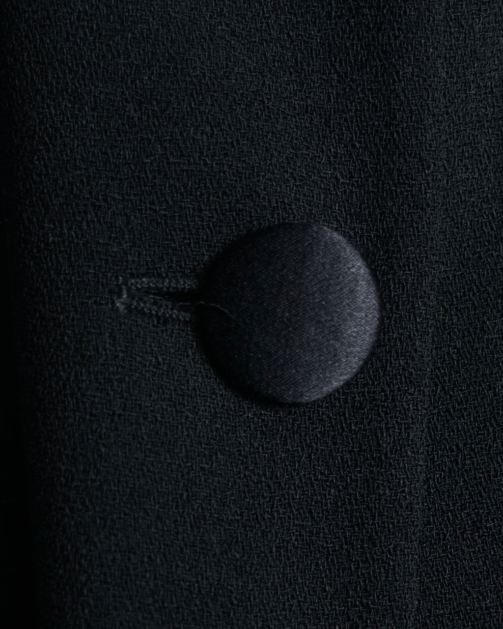 –SPECIAL– “FENDI” 90’s Embroidered collar long tailored jacket