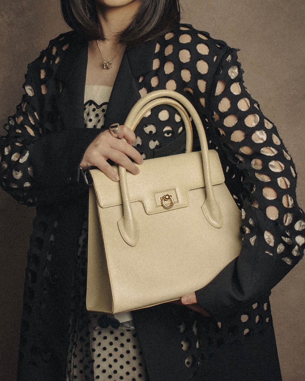 “VALENTINO GARAVANI” 90’s structured top handle leather bag