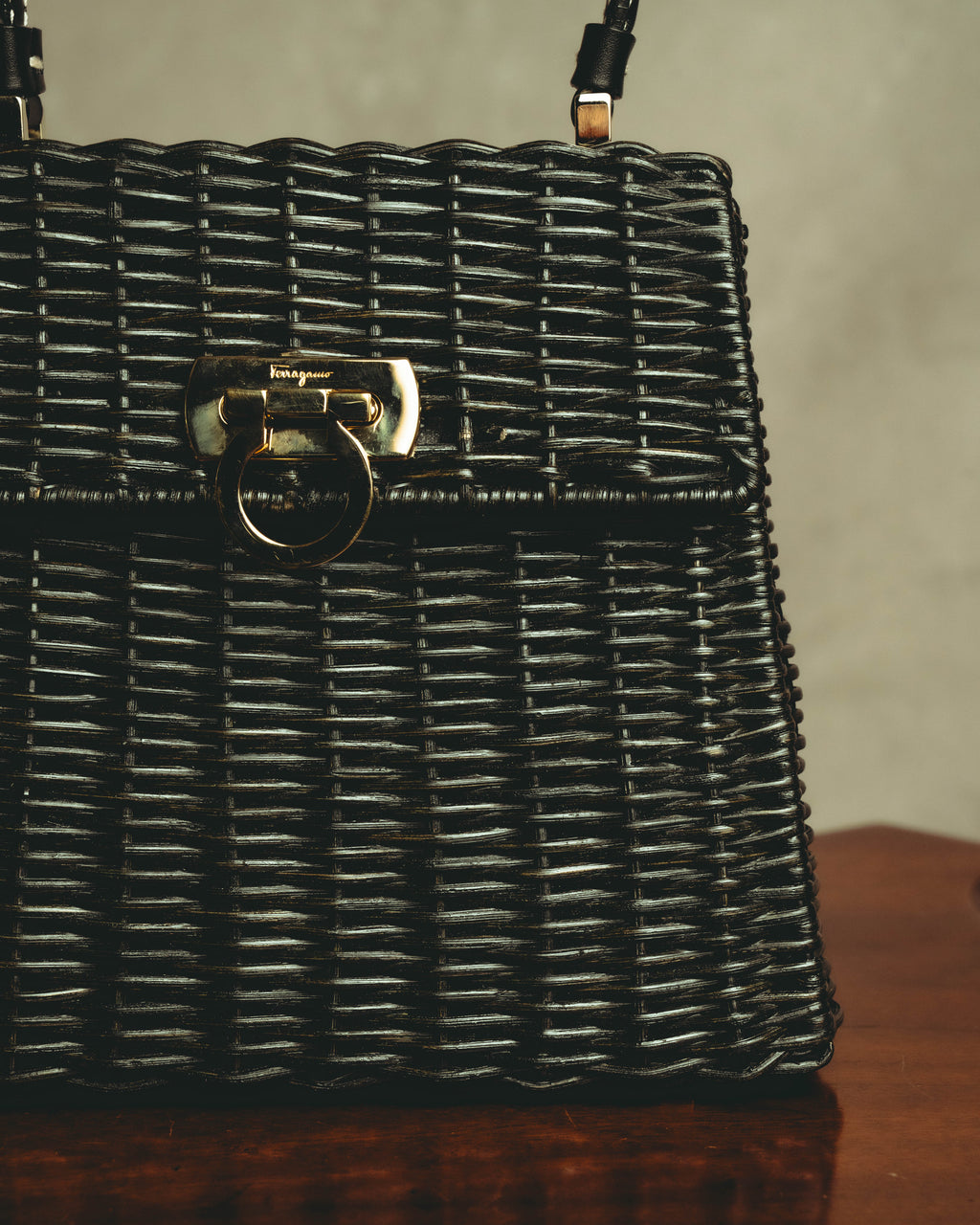 –SPECIAL– "Salvatore Ferragamo" 90's-00's Sculptural basket top-handle handbag