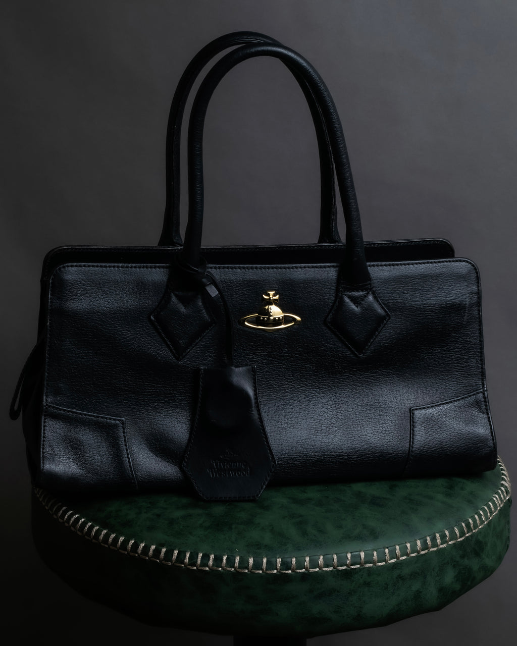 "Vivienne Westwood" Horizontal orb logo engraved hand bag