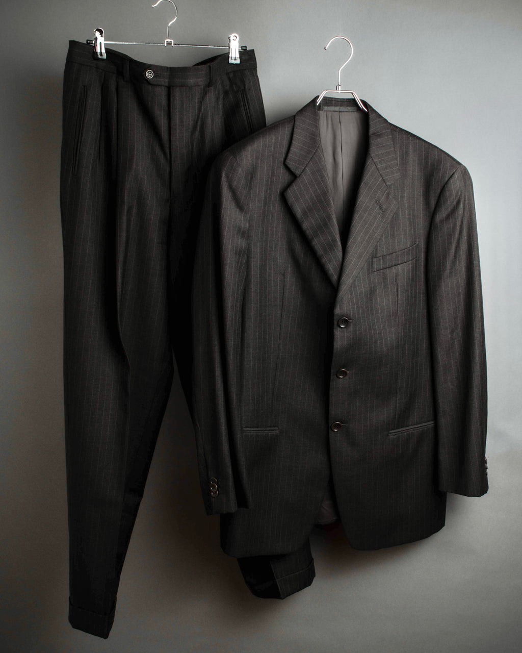 "ARMANI COLLEZIONI" Classic Italian tailoring stripe pattern set up