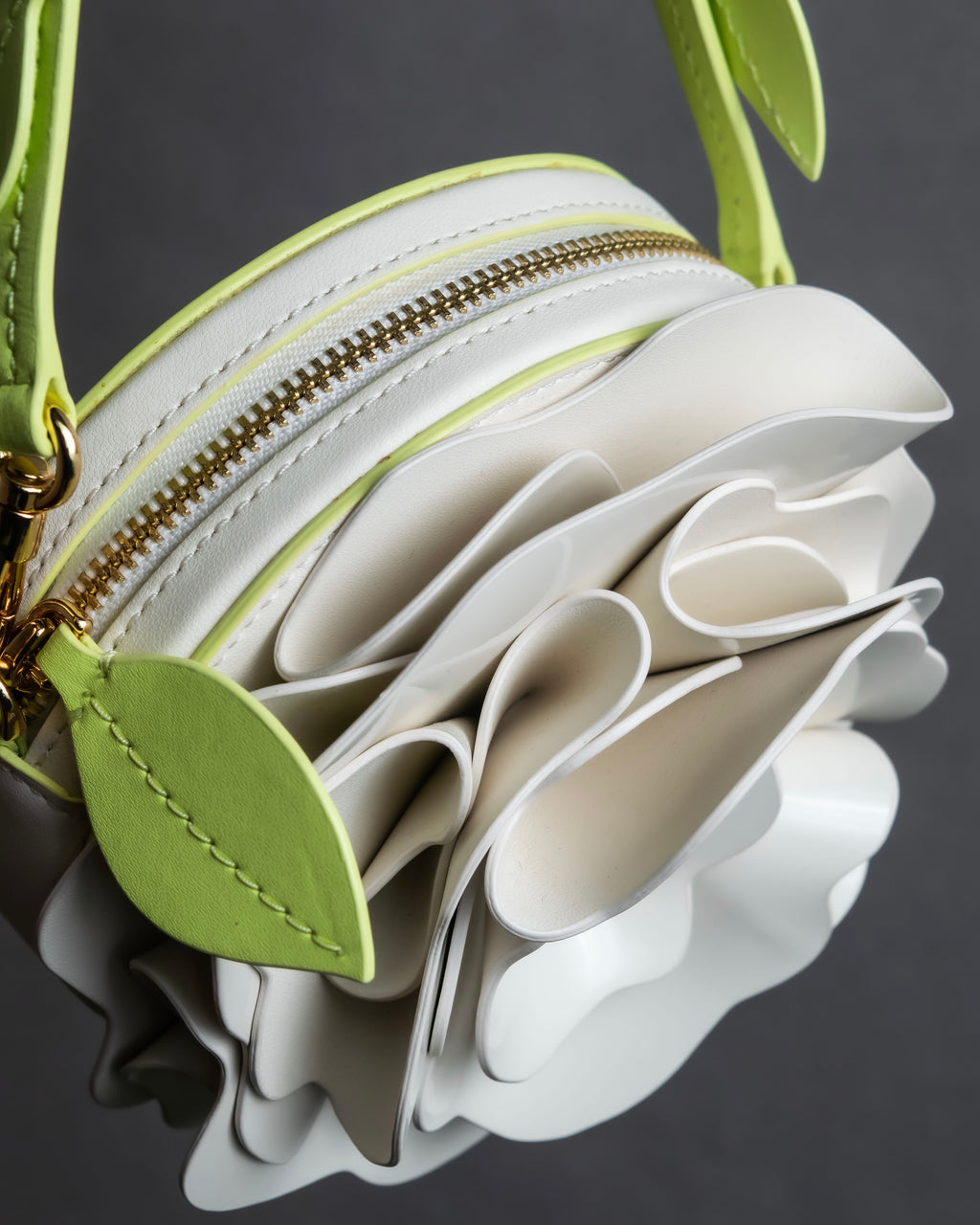 "Kate Spade" 3D rose design round hand bag