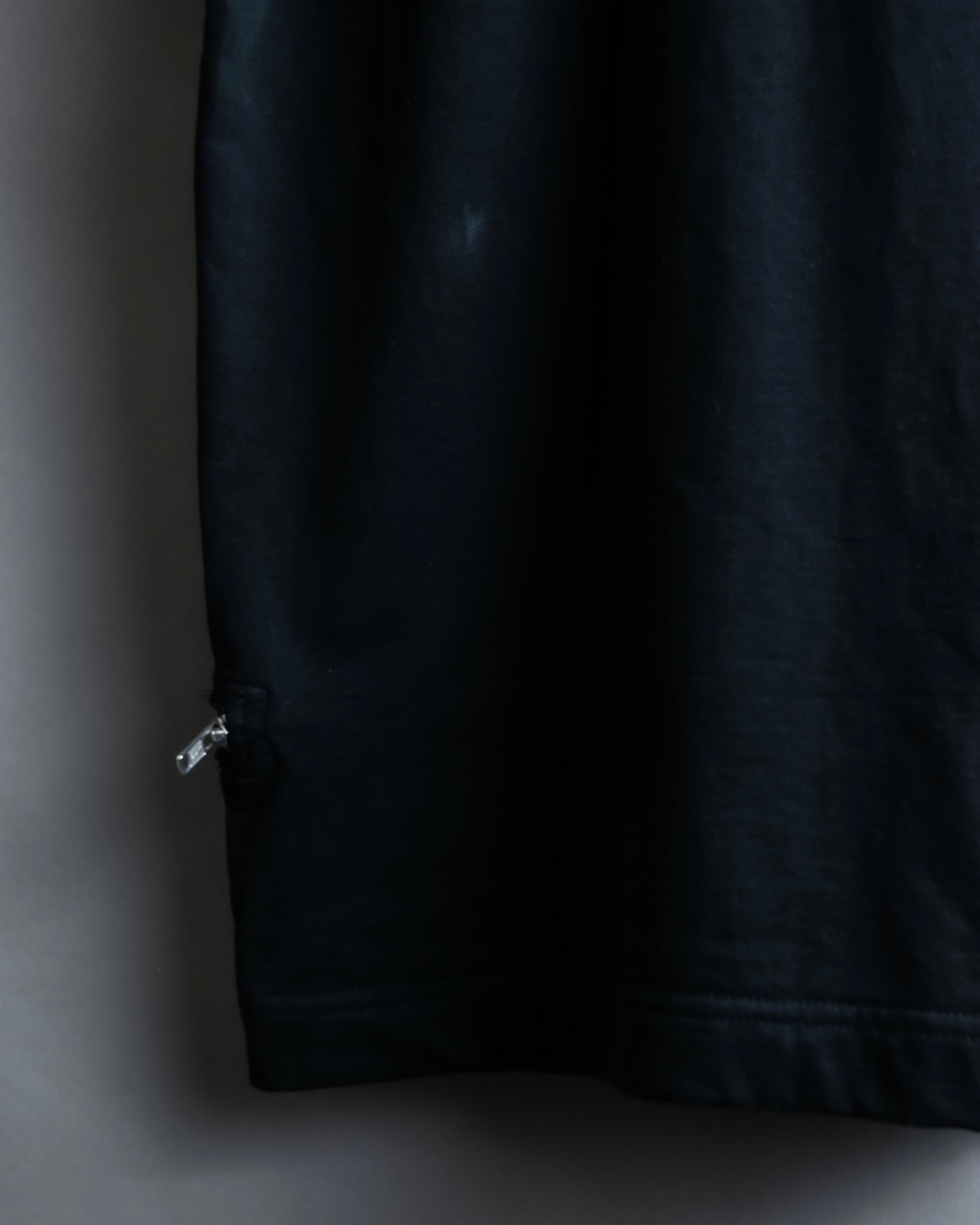 “Comme des Garçons Homme Plus” Zip attached detail T shirt