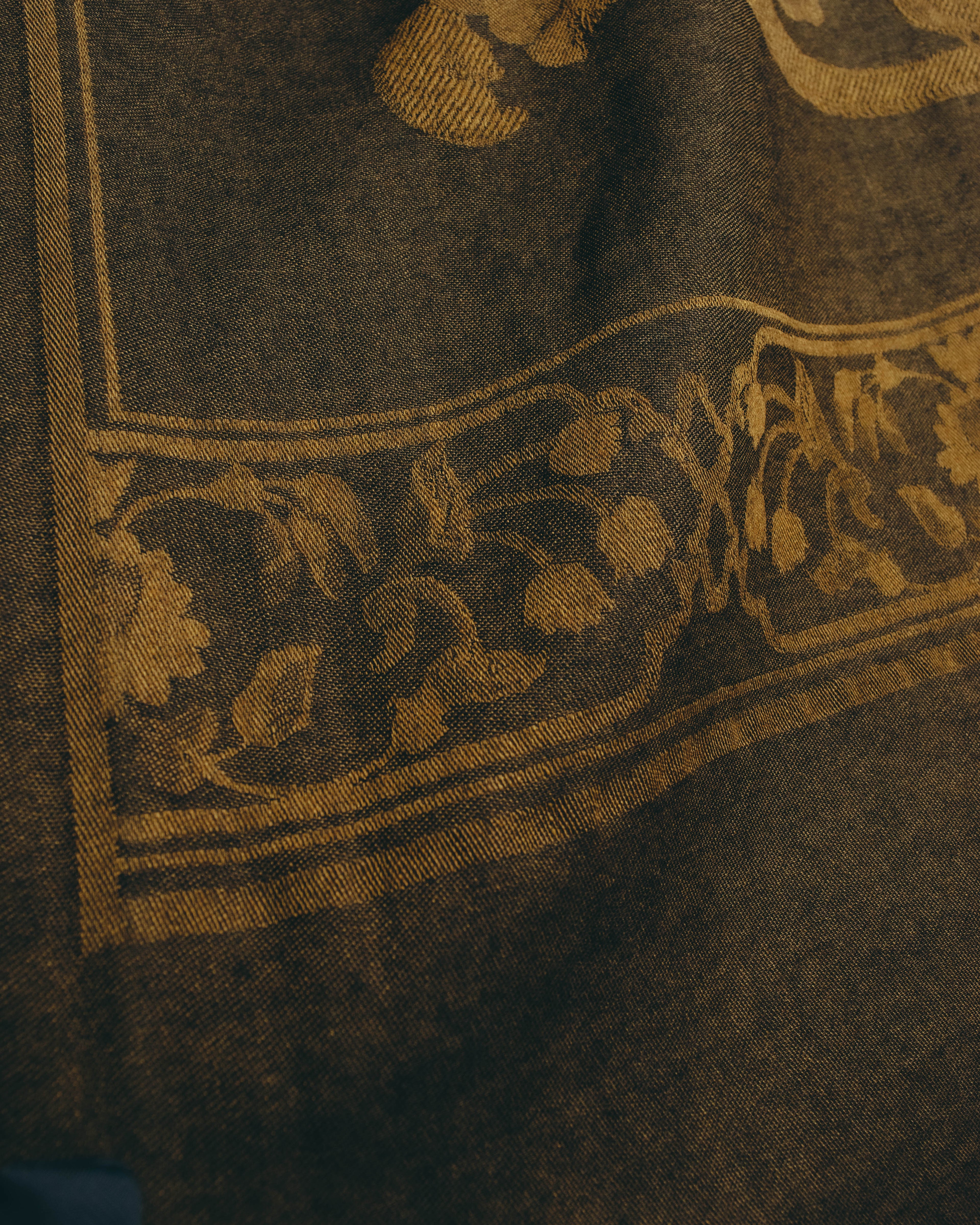 -SPECIAL- “LOEWE” 90’s-00’s Botanical anagram jacquard fringe stole