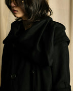 "TORUICHOU" Muffler-style collar military detail coat