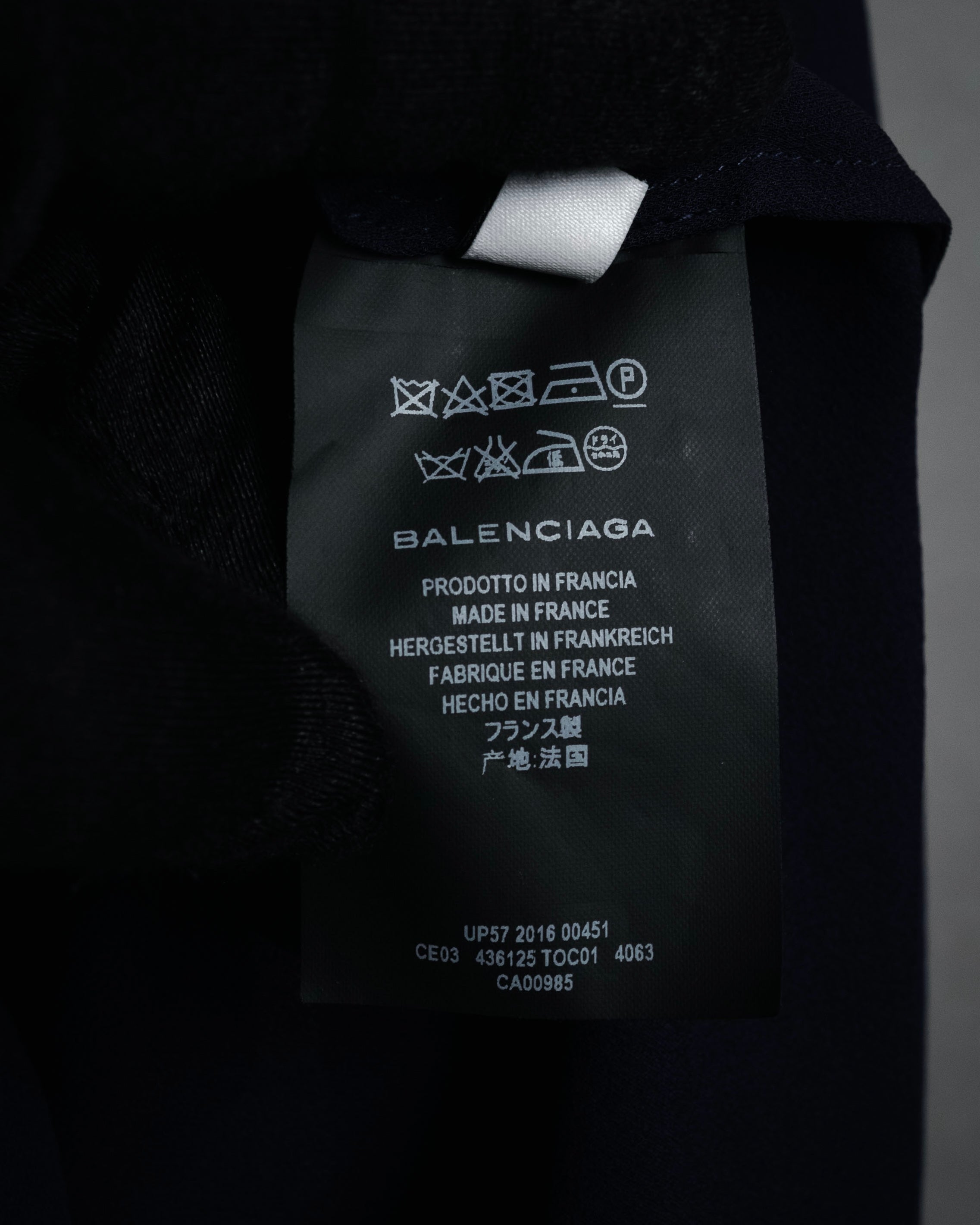 –SPECIAL– “BALENCIAGA” 2016 season Scarf collar extended sleeve blouse