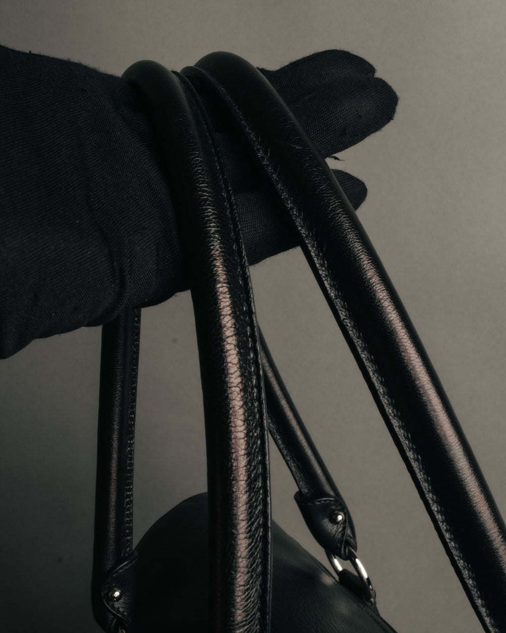 “Salvatore Ferragamo“ 00’s-10’s Gancini ring hardware leather shoulder bag