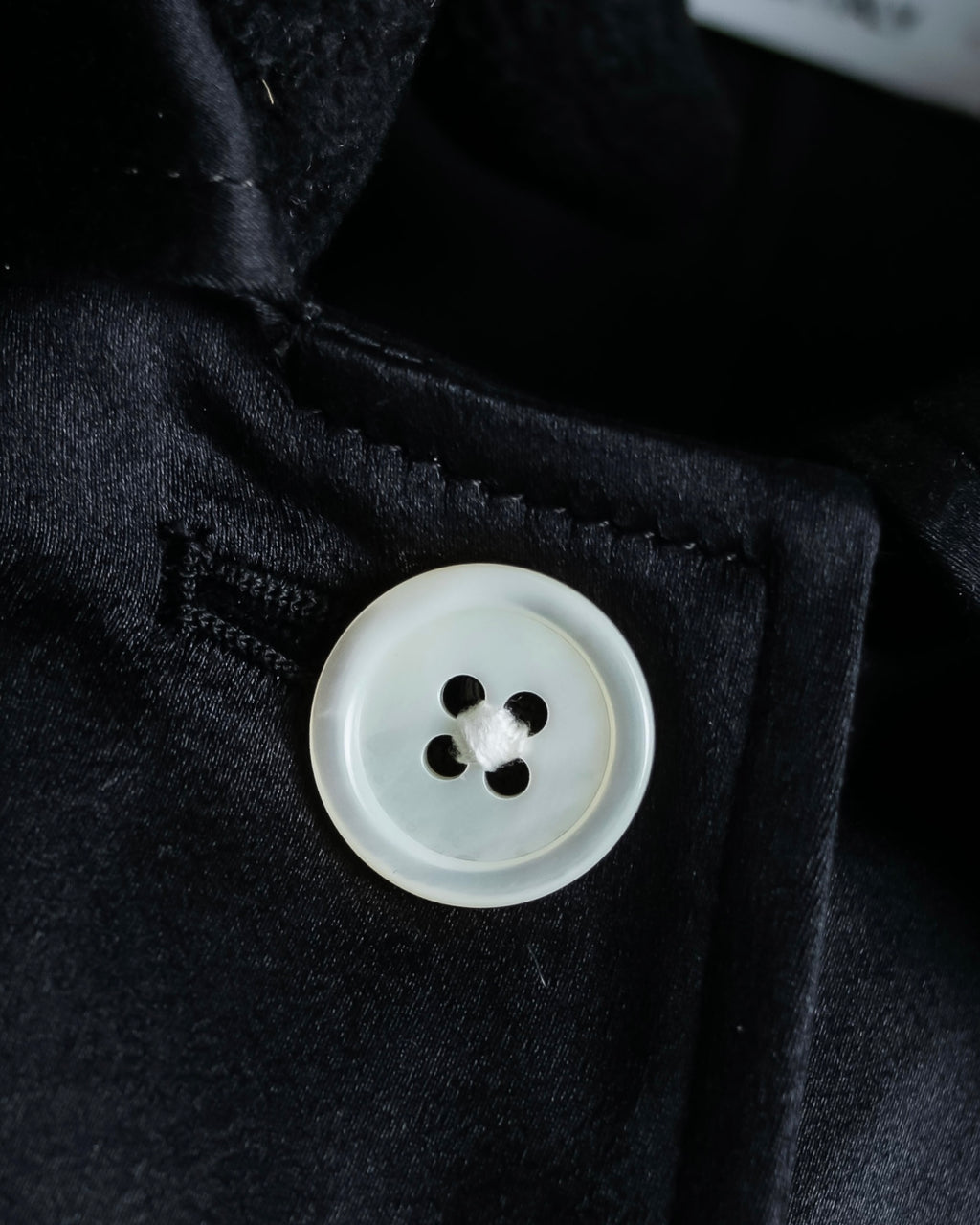 "THOM BROWNE" Shiny long hidden button shirt