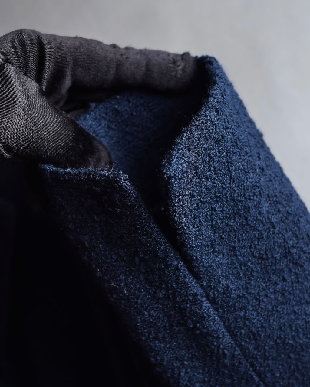 "VALENTINO" Wool boucle concealed front tailored jacket