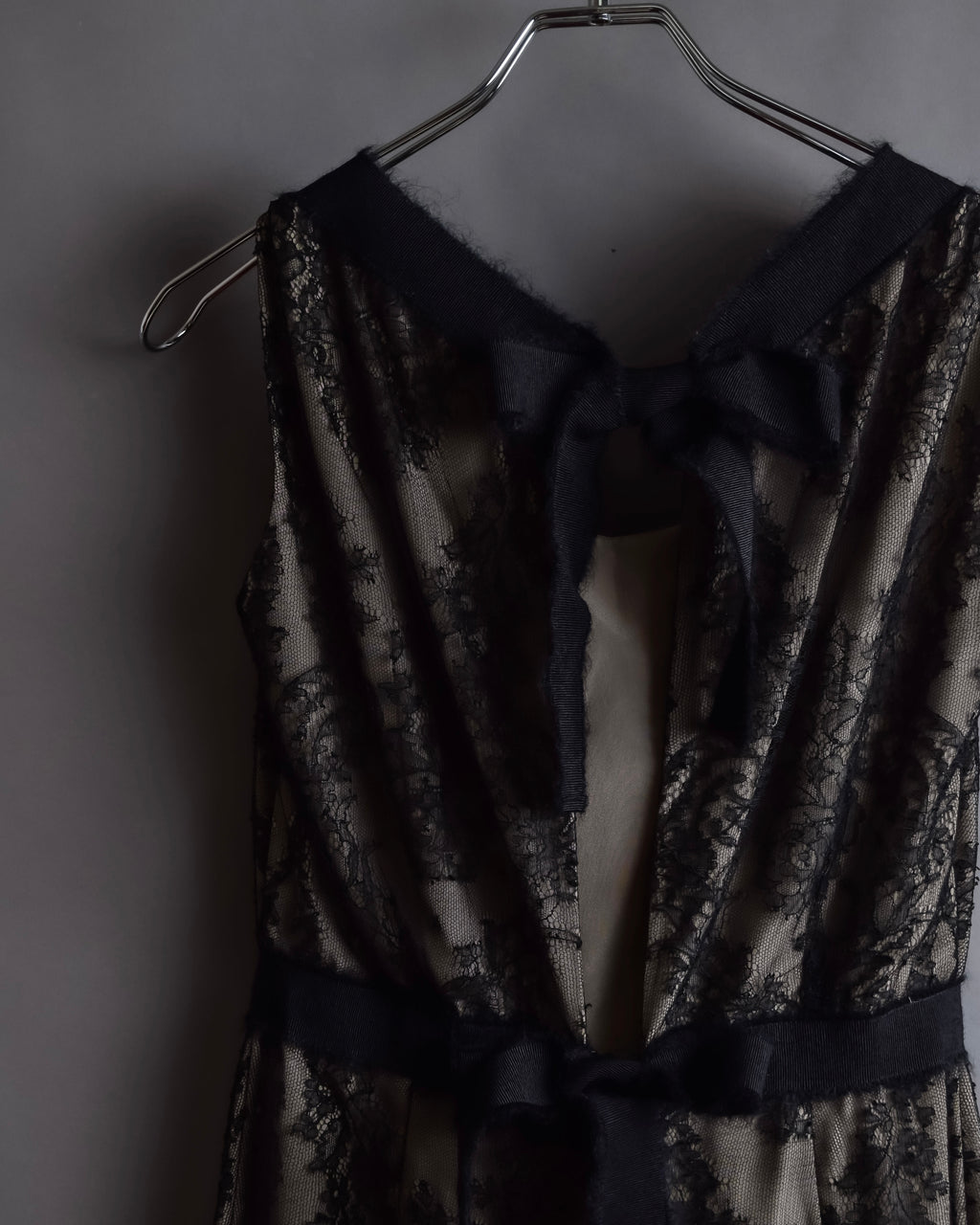 "VALENTINO" Lace layered ribbon design sleeveless dress