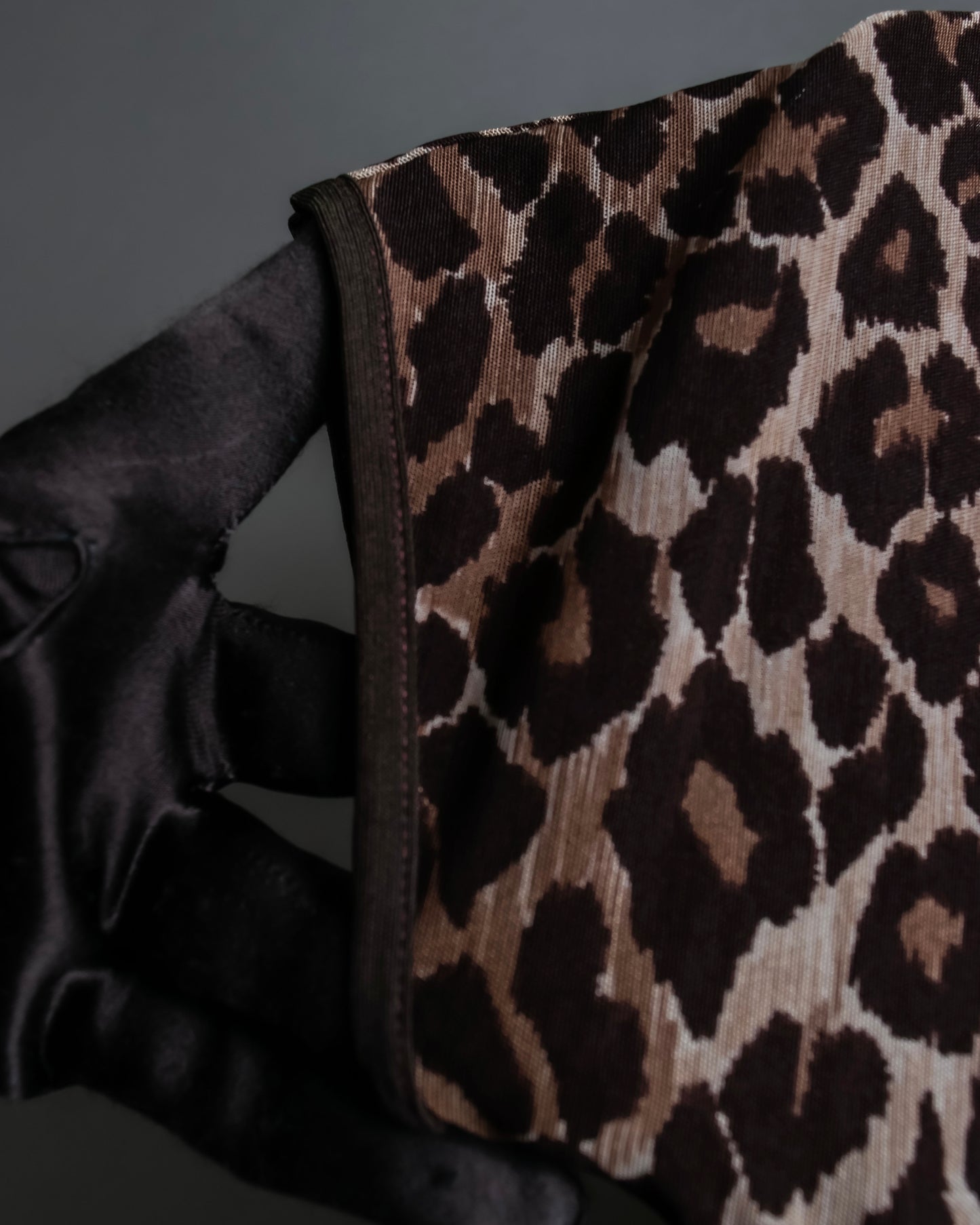 "DOLCE & GABBANA" Leopard print short cut and sew
