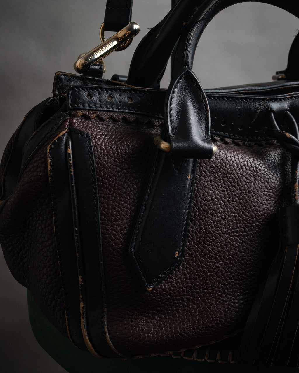 “BURBERRY” 2010’s Brogue tassel leather bag