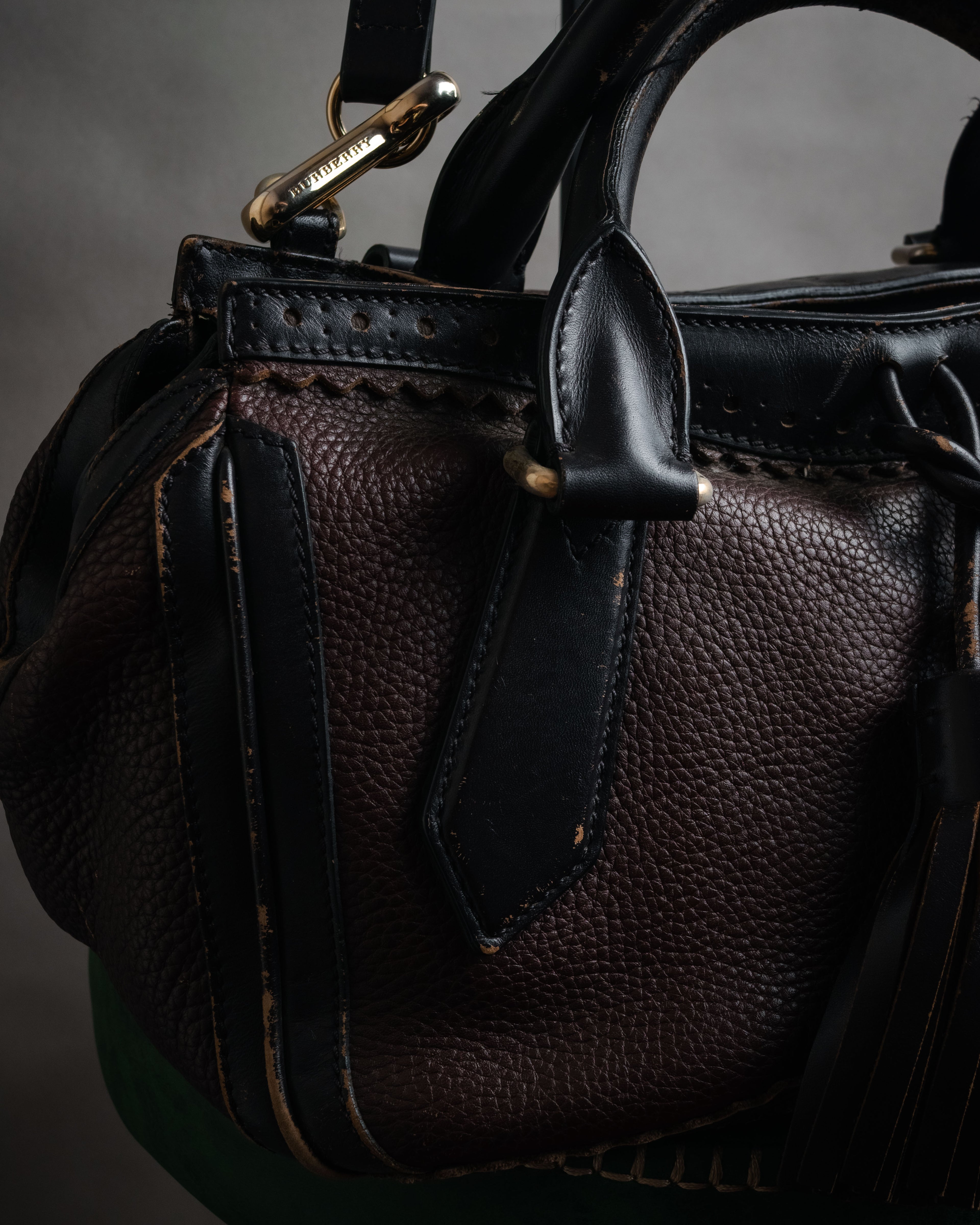 “BURBERRY” 2010’s Brogue tassel leather bag